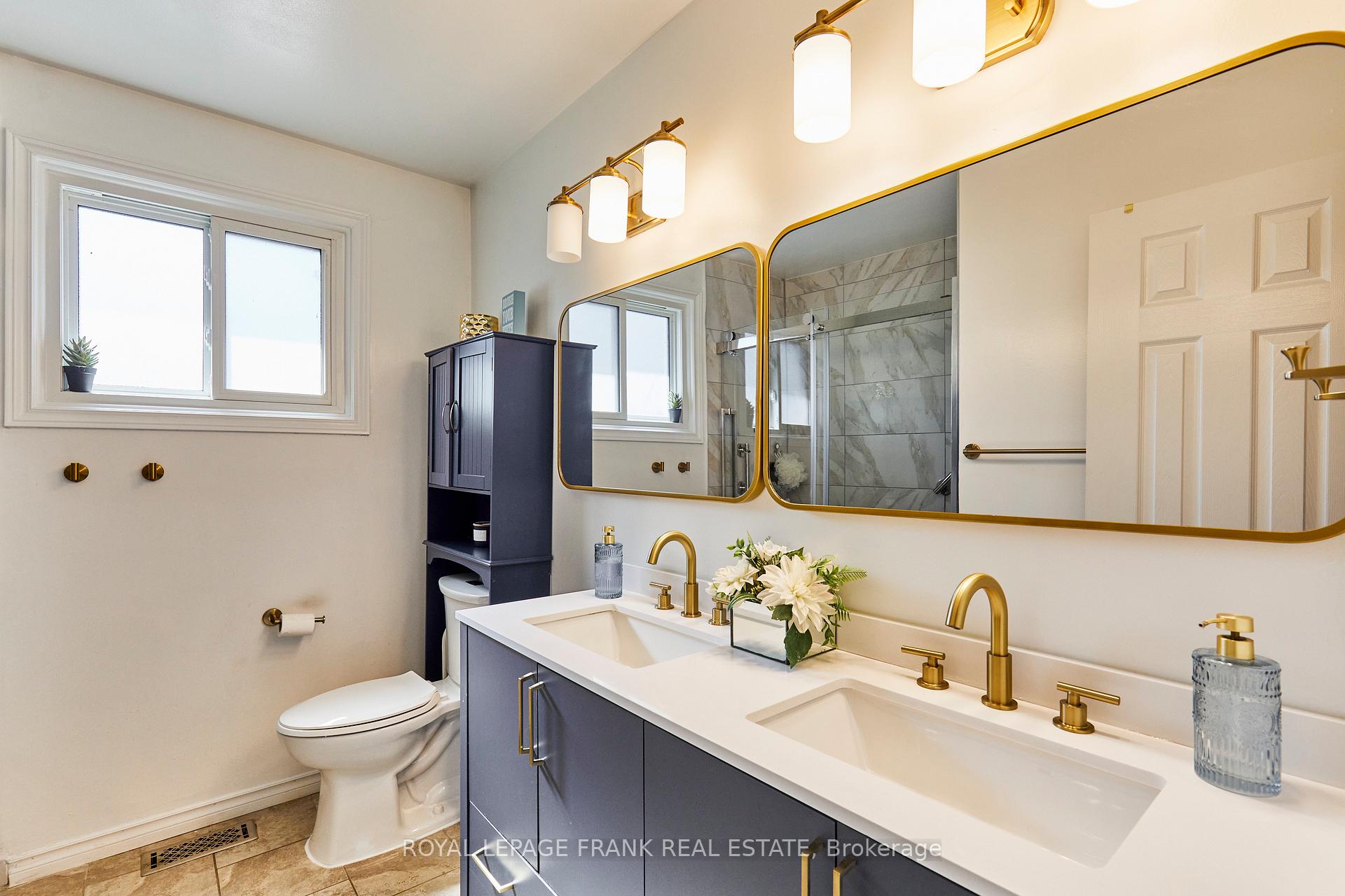 Photo 22 of 733 Clifton Drive, Oshawa, Centennial — HOMEH