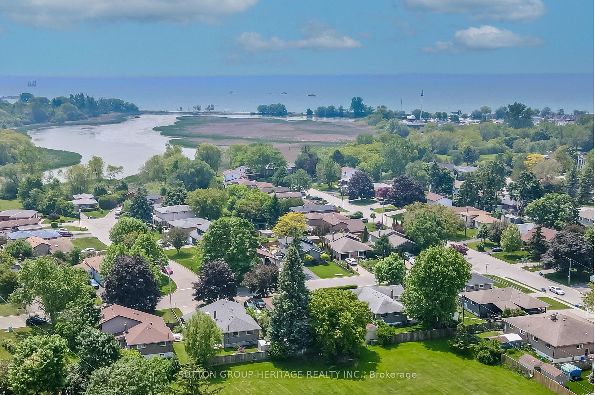 Photo 3 of 1406 Colmar Avenue, Pickering, Bay Ridges — HOMEH