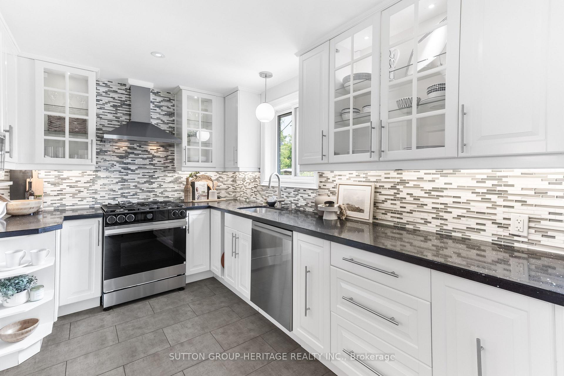 Photo 13 of 1406 Colmar Avenue, Pickering, Bay Ridges — HOMEH