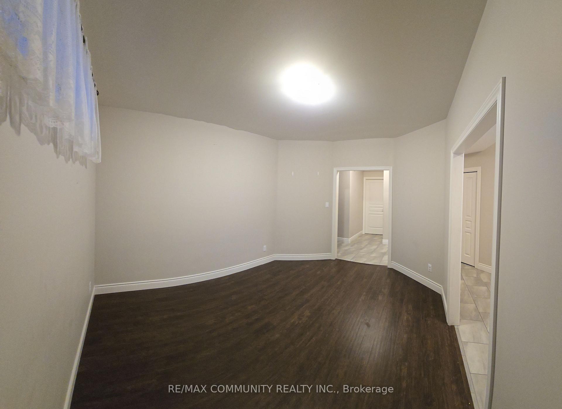 Photo 2 of 33 Stonecrest Boulevard, Quinte West, Sidney Ward — HOMEH