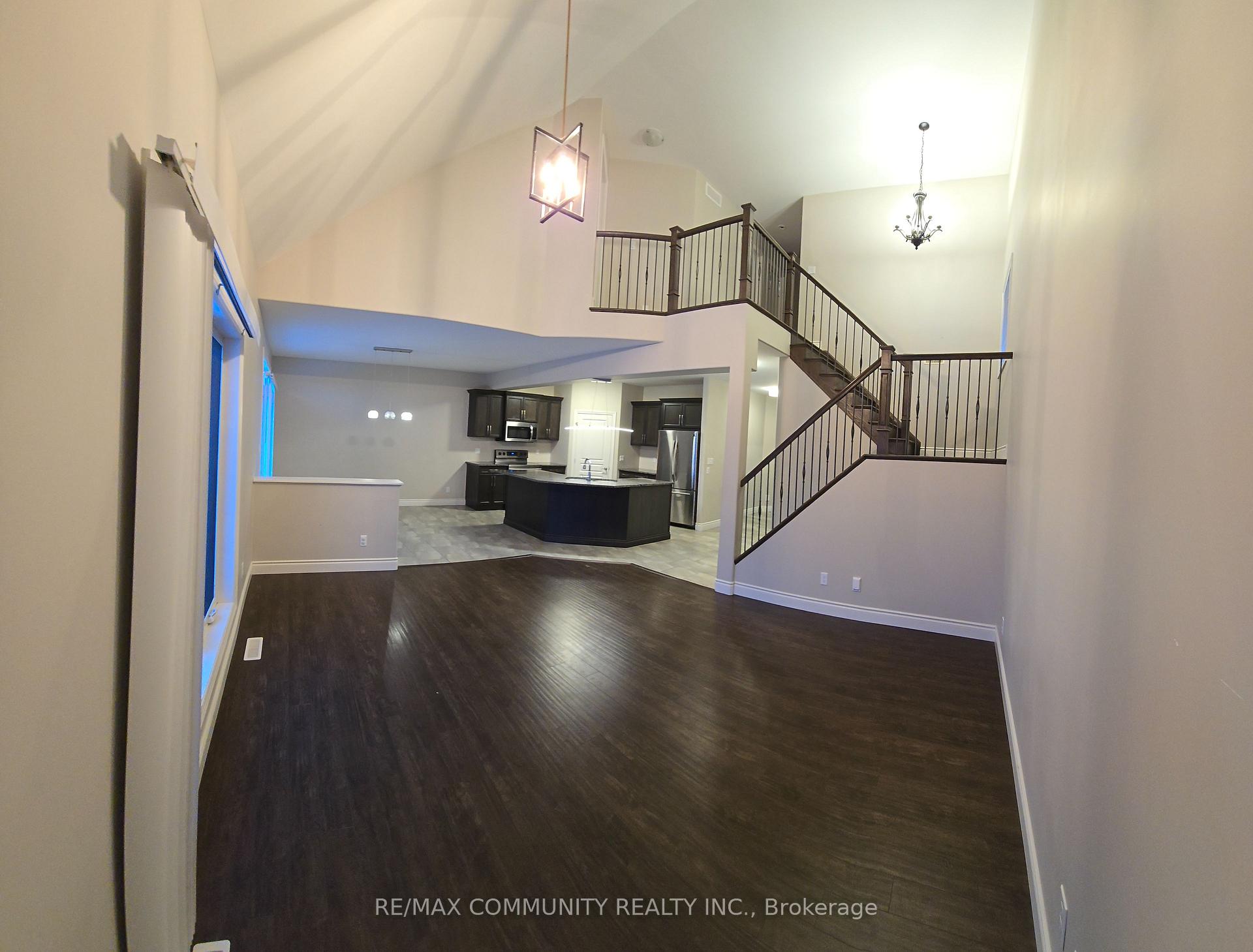 Photo 6 of 33 Stonecrest Boulevard, Quinte West, Sidney Ward — HOMEH