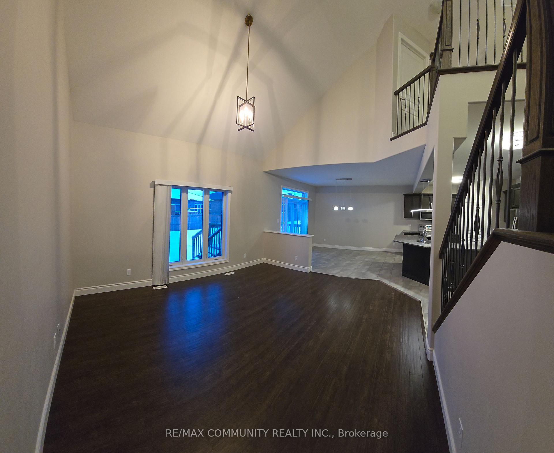 Photo 7 of 33 Stonecrest Boulevard, Quinte West, Sidney Ward — HOMEH