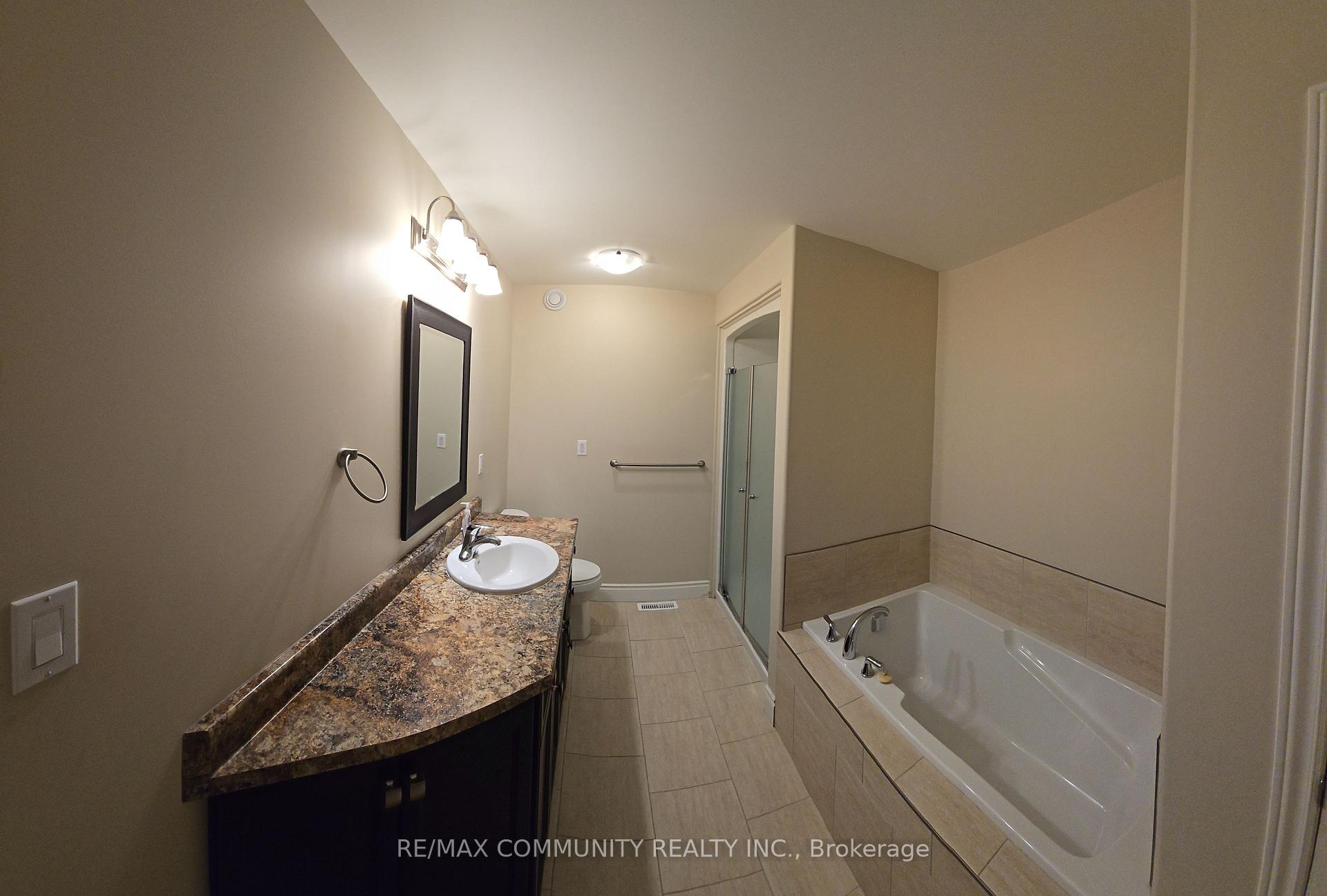 Photo 11 of 33 Stonecrest Boulevard, Quinte West, Sidney Ward — HOMEH
