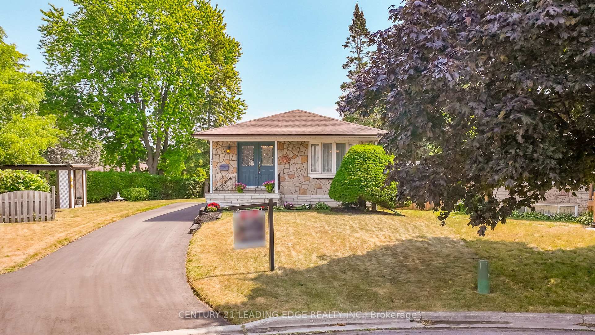 Front of 529 Carman Court