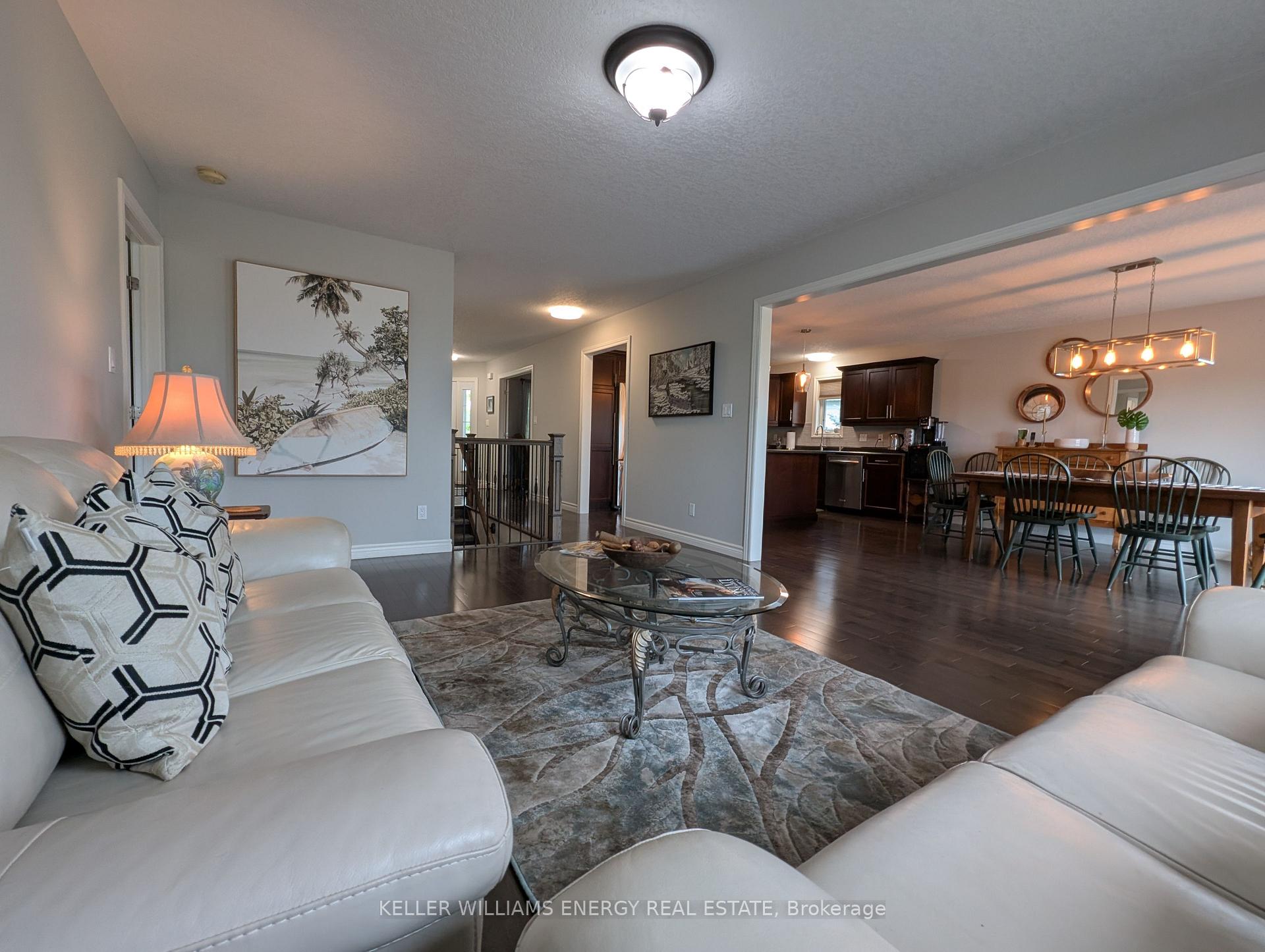 Photo 10 of 34 Mount Grove Crescent, Prince Edward County, Hallowell Ward — HOMEH
