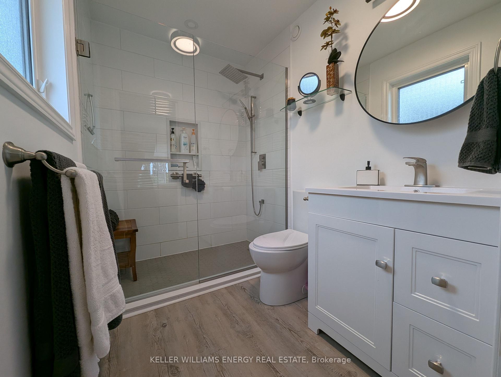 Photo 23 of 34 Mount Grove Crescent, Prince Edward County, Hallowell Ward — HOMEH