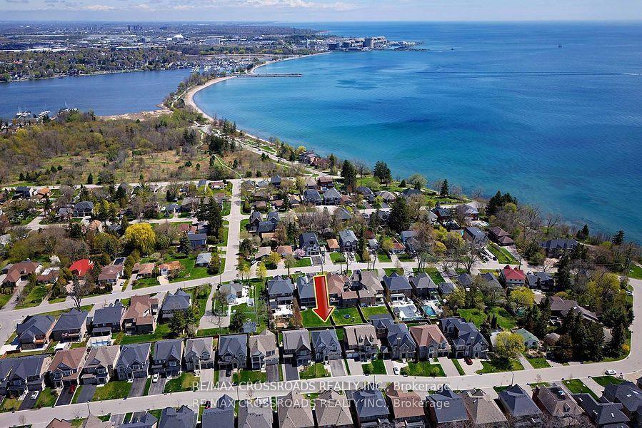 Photo 2 of 529 Cliffview Road, Pickering, West Shore — HOMEH