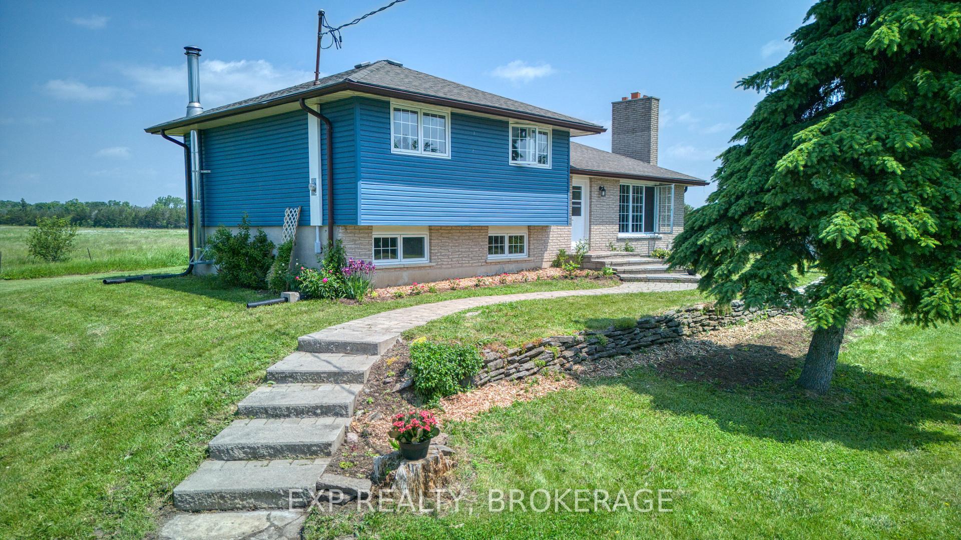 Photo 2 of 121 Ivy Ridge Road, Prince Edward County, Ameliasburg Ward — HOMEH
