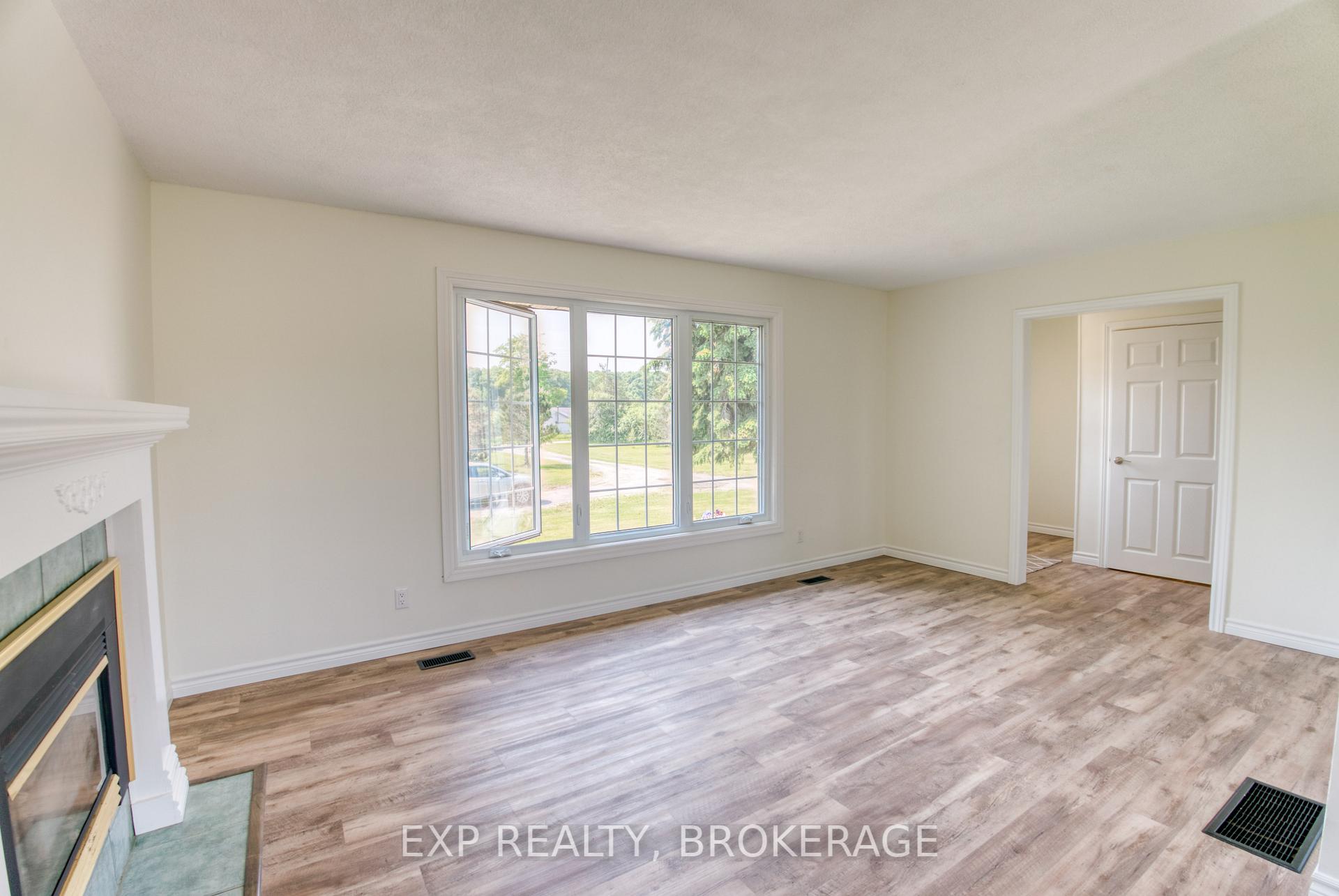 Photo 10 of 121 Ivy Ridge Road, Prince Edward County, Ameliasburg Ward — HOMEH