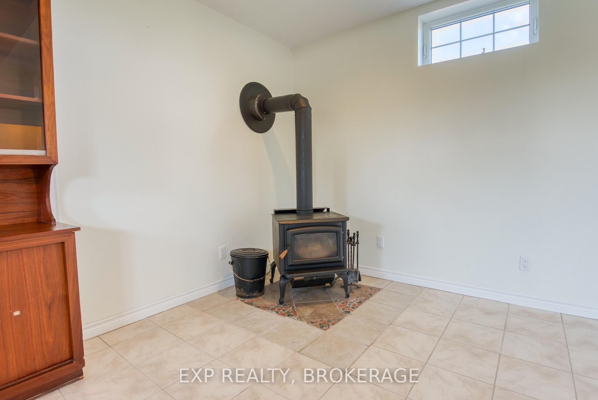 Photo 20 of 121 Ivy Ridge Road, Prince Edward County, Ameliasburg Ward — HOMEH