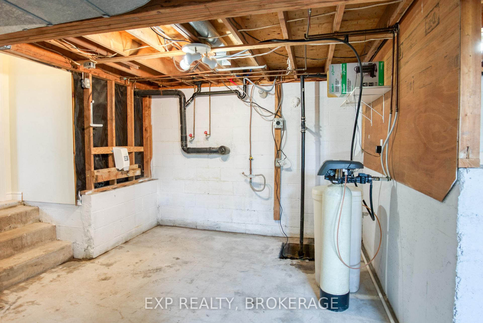 Photo 39 of 121 Ivy Ridge Road, Prince Edward County, Ameliasburg Ward — HOMEH