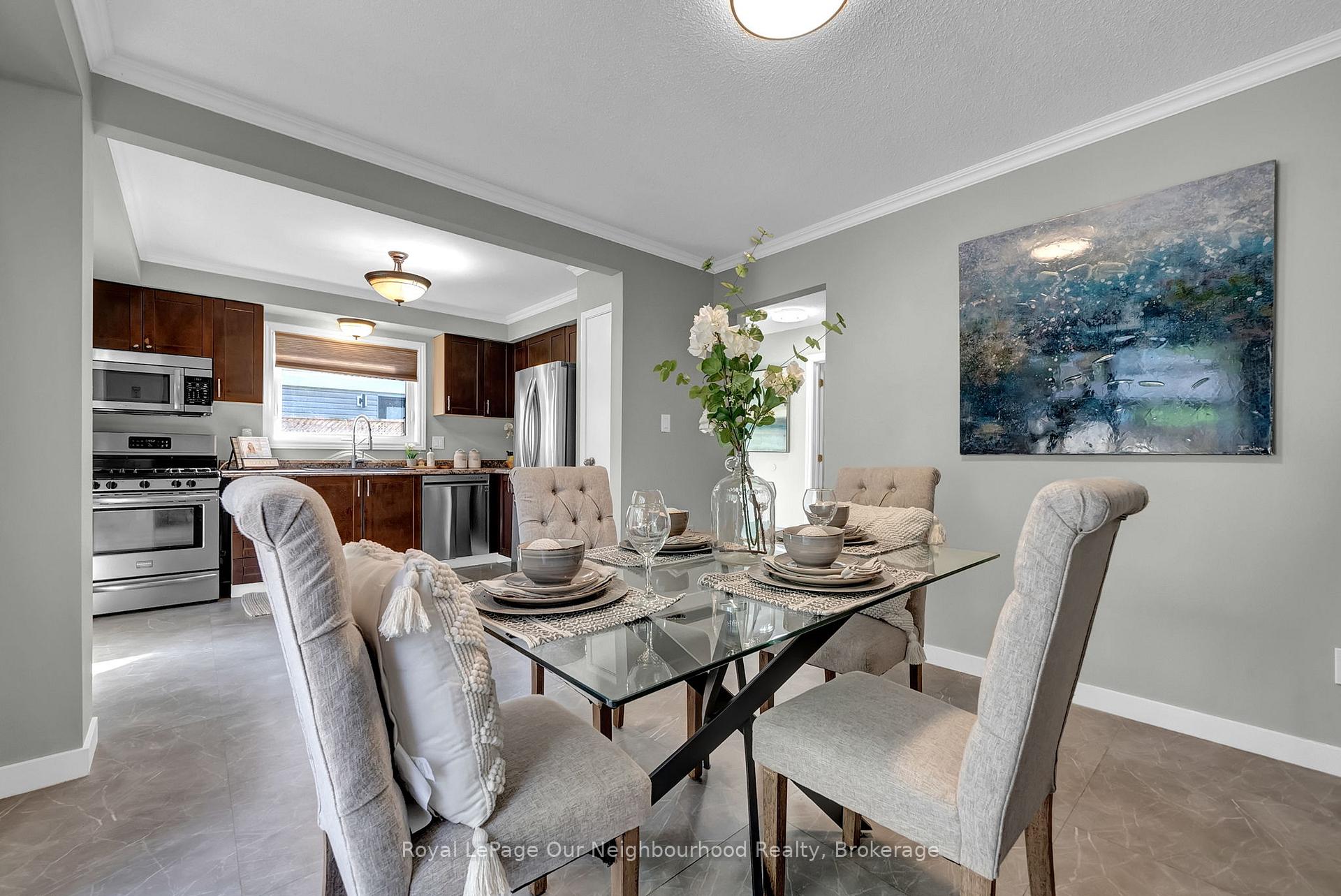 Photo 9 of 1307 Fenelon Crescent, Oshawa, Stevenson — HOMEH