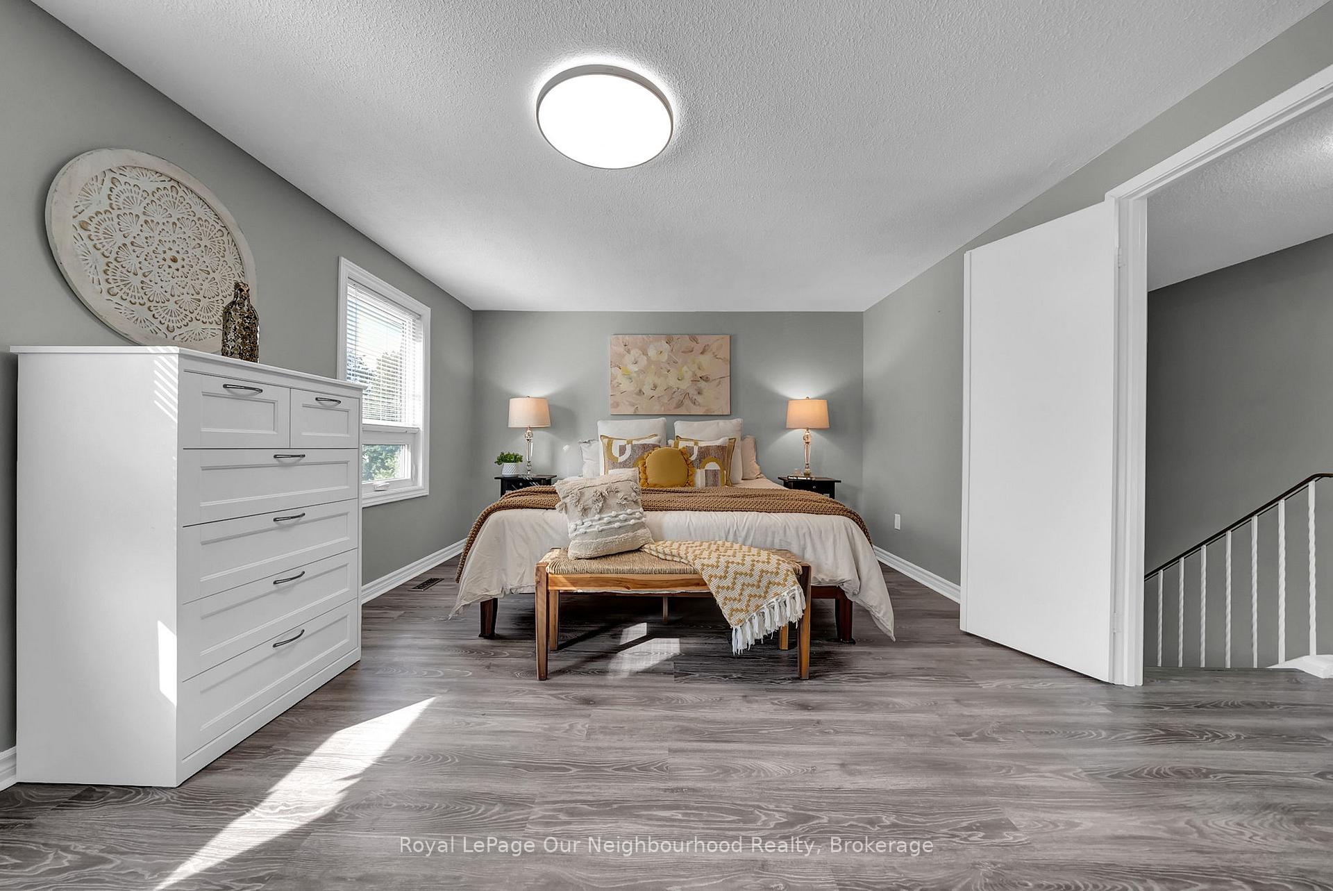 Photo 12 of 1307 Fenelon Crescent, Oshawa, Stevenson — HOMEH