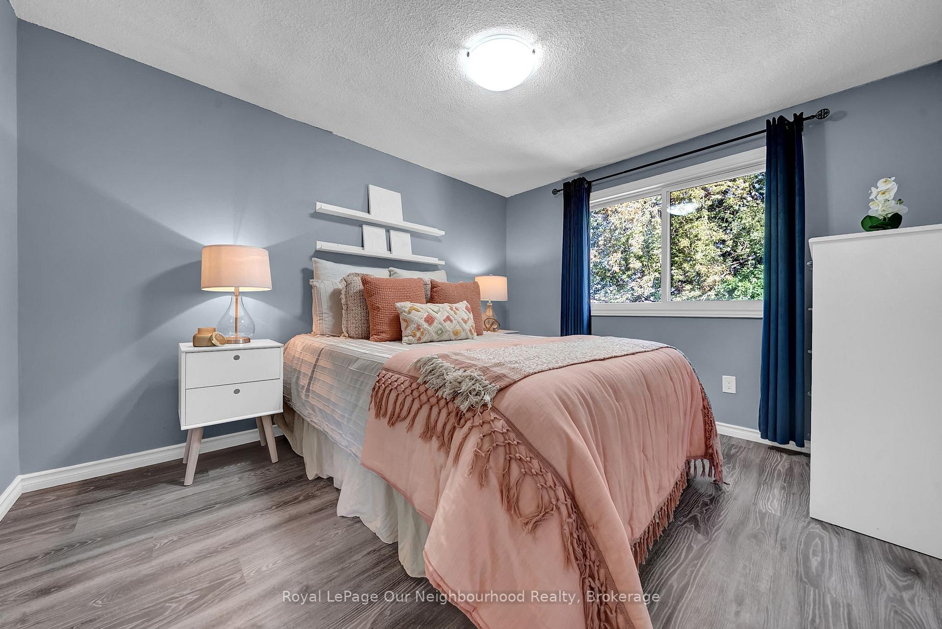 Photo 15 of 1307 Fenelon Crescent, Oshawa, Stevenson — HOMEH