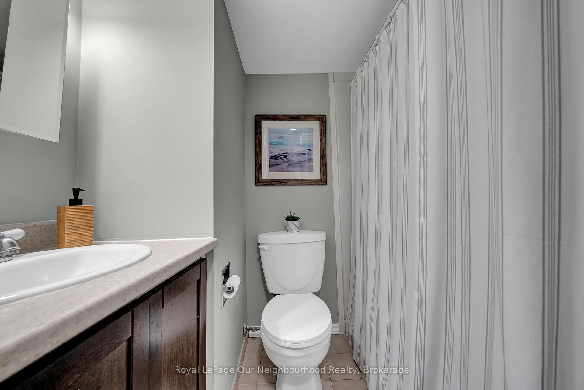 Photo 21 of 1307 Fenelon Crescent, Oshawa, Stevenson — HOMEH