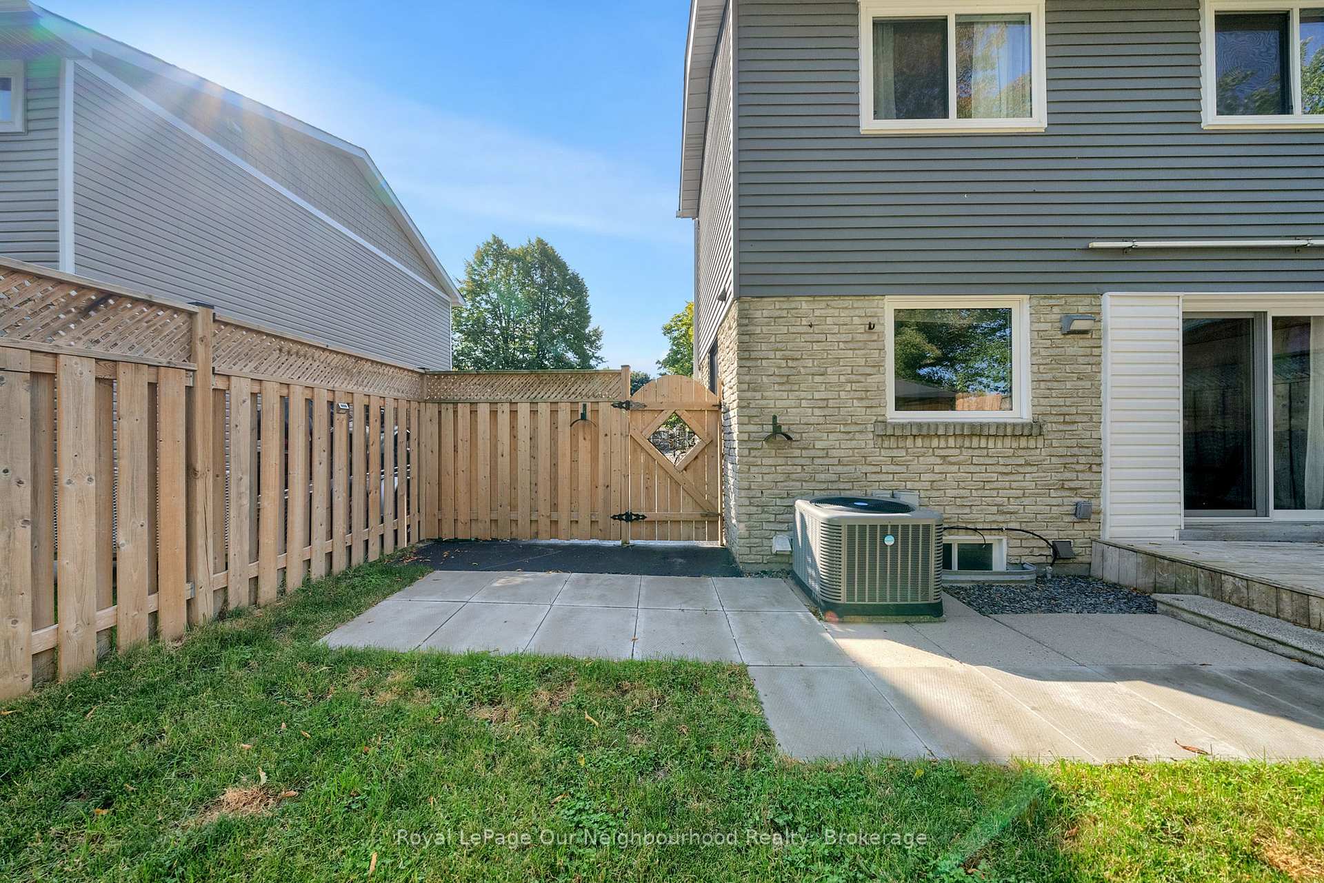 Photo 26 of 1307 Fenelon Crescent, Oshawa, Stevenson — HOMEH