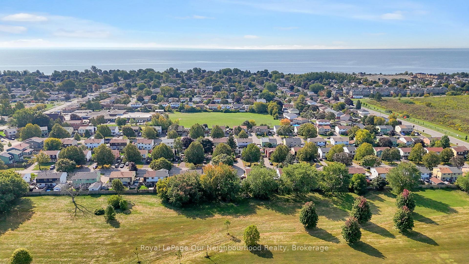 Photo 29 of 1307 Fenelon Crescent, Oshawa, Stevenson — HOMEH