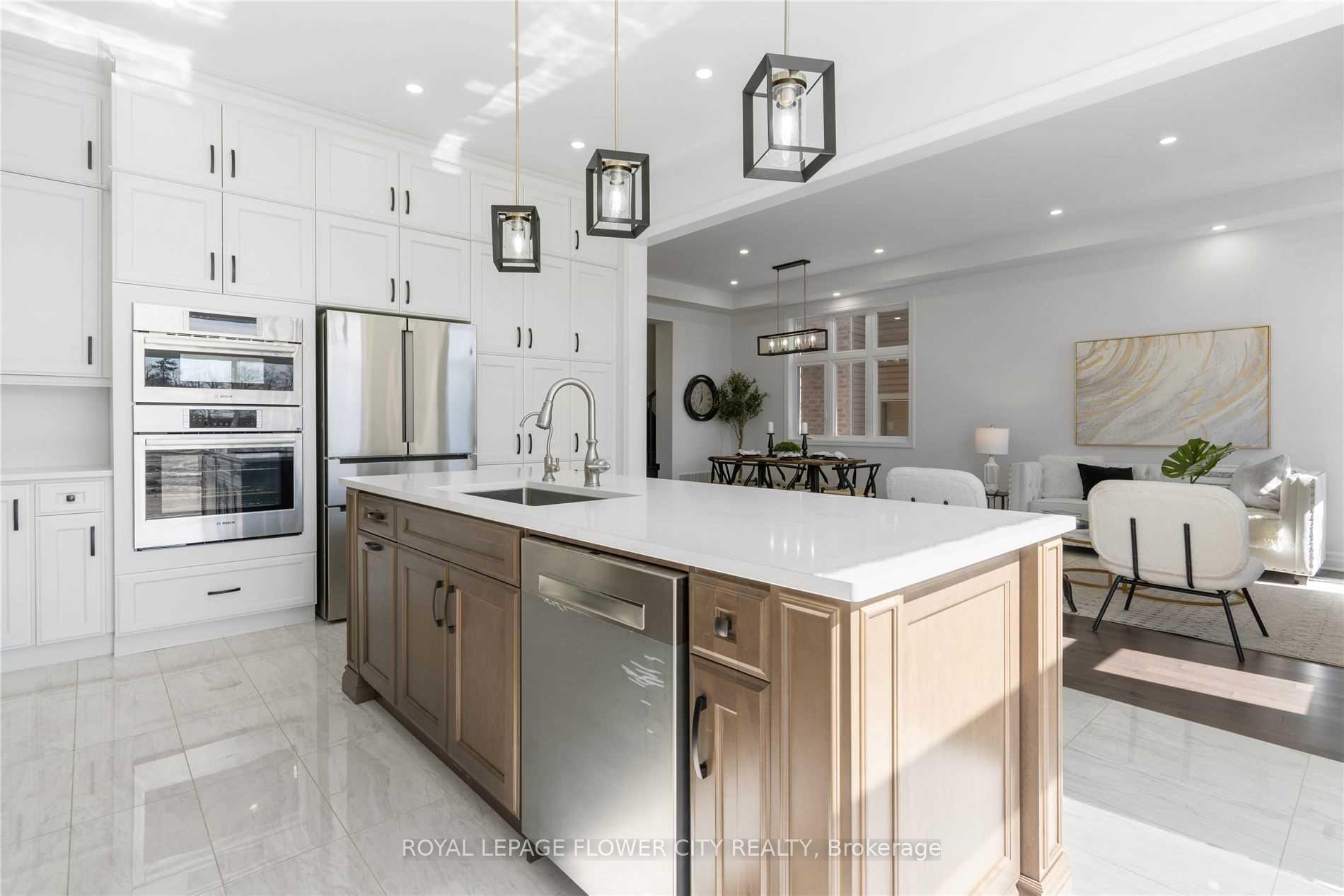 Photo 9 of 1514 Tamarack Point, Milton, Cobban — HOMEH
