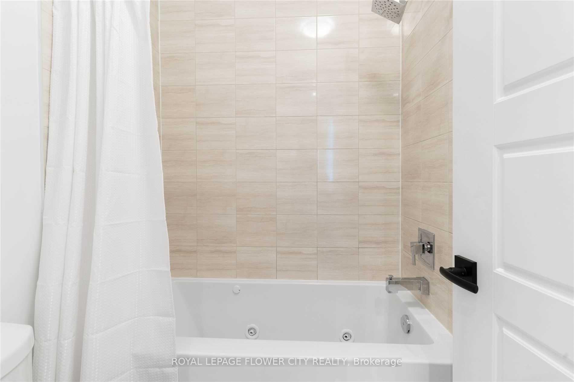 Photo 34 of 1514 Tamarack Point, Milton, Cobban — HOMEH