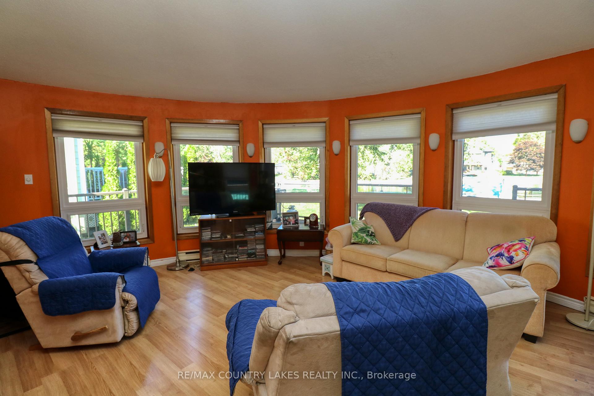 Photo 5 of 34 Simcoe Road, Ramara, Rural Ramara — HOMEH