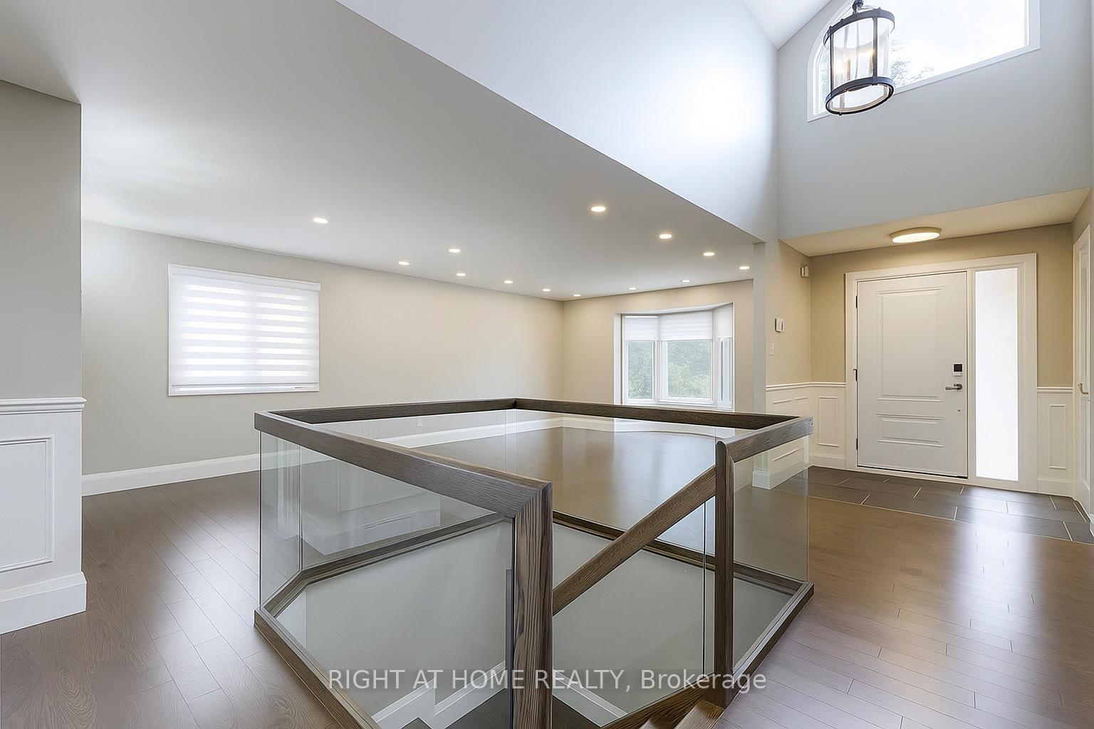Photo 2 of Unit Upper, 1837 Parkside Drive, Pickering, Amberlea — HOMEH