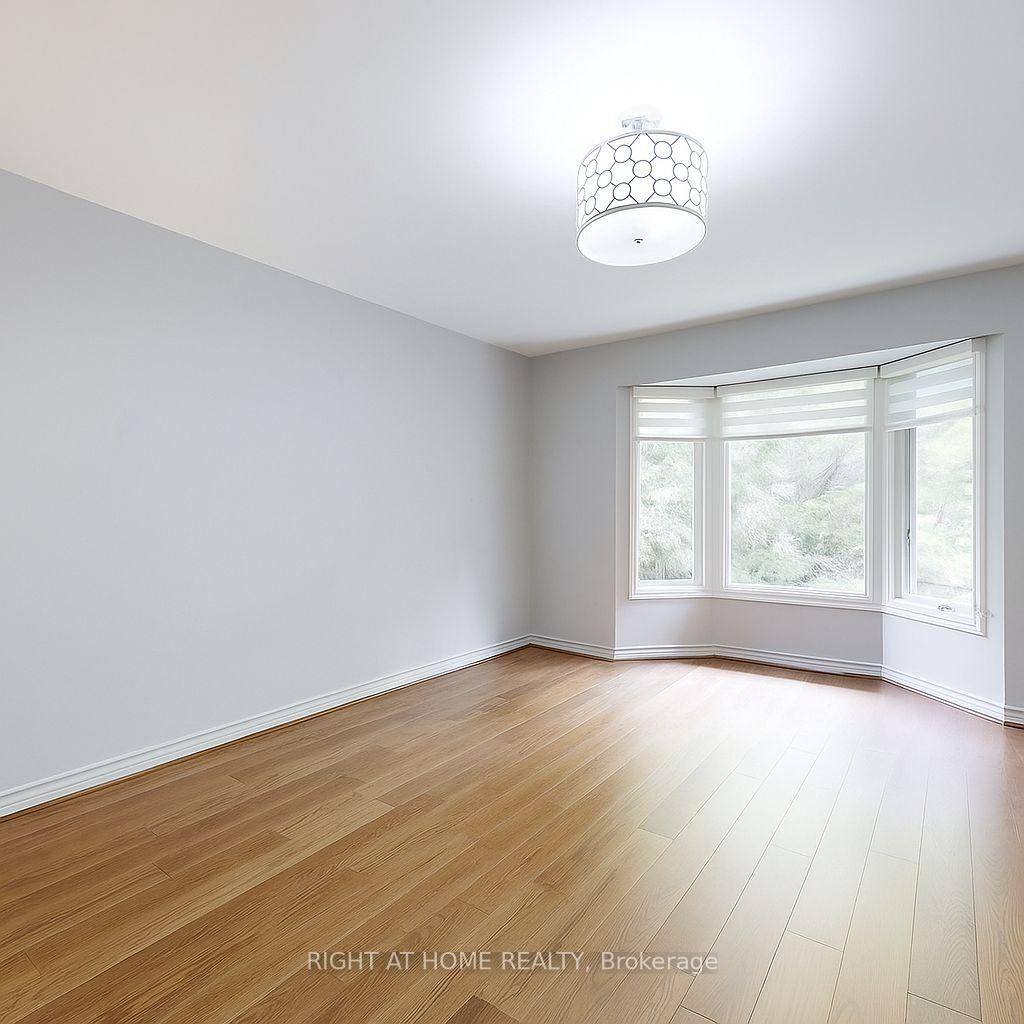 Photo 5 of Unit Upper, 1837 Parkside Drive, Pickering, Amberlea — HOMEH