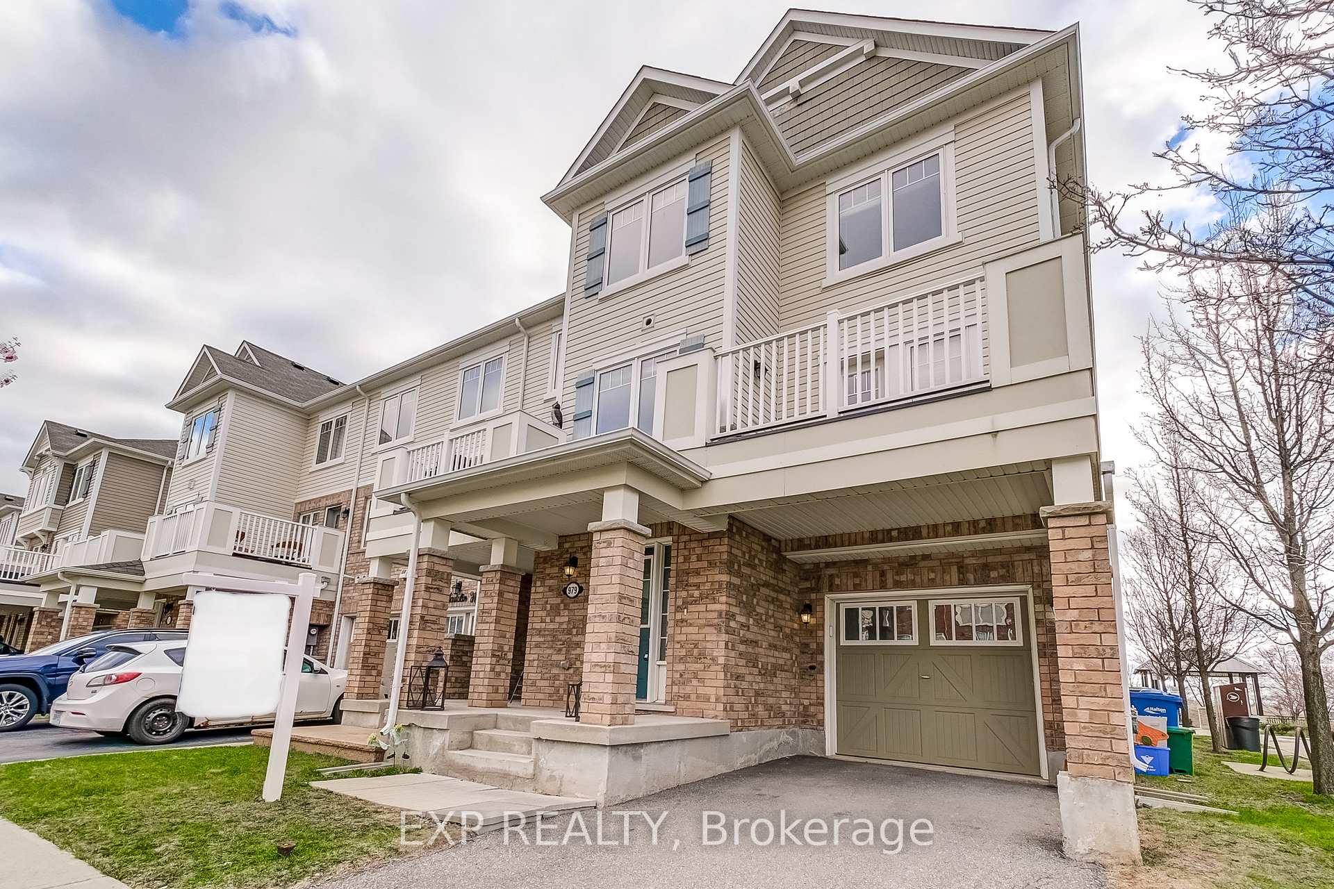 Photo 3 of 979 Nadalin Heights, Milton, Willmott — HOMEH