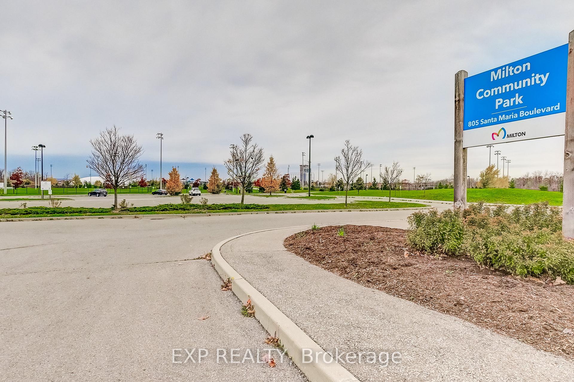 Photo 39 of 979 Nadalin Heights, Milton, Willmott — HOMEH