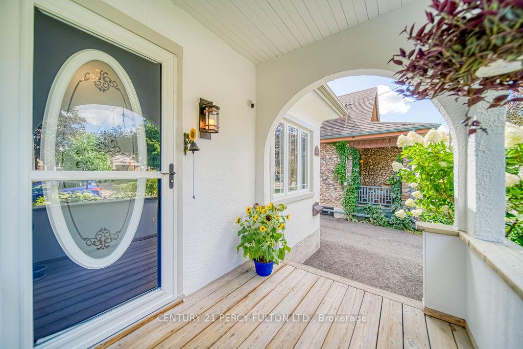 Photo 9 of 101 Roxborough Avenue, Oshawa, O'Neill — HOMEH
