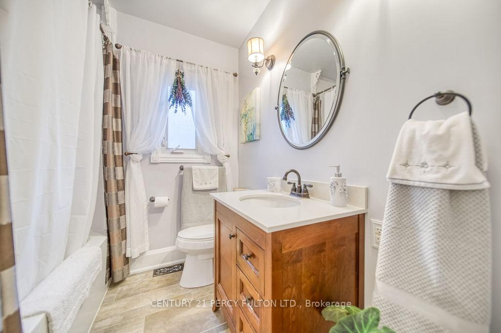 Photo 20 of 101 Roxborough Avenue, Oshawa, O'Neill — HOMEH