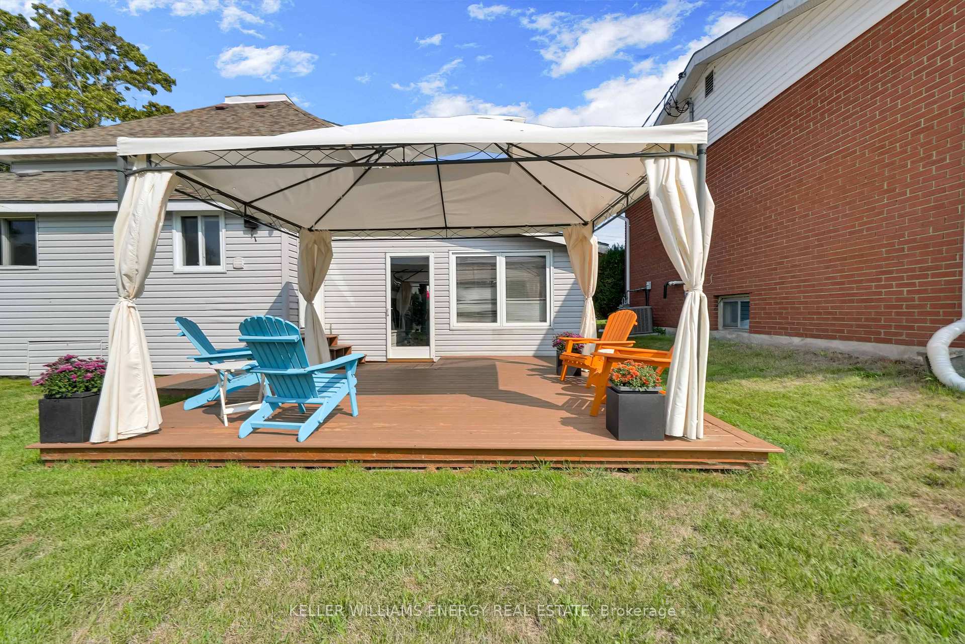 Photo 28 of 319 Second Avenue, Prince Edward County, Wellington Ward — HOMEH