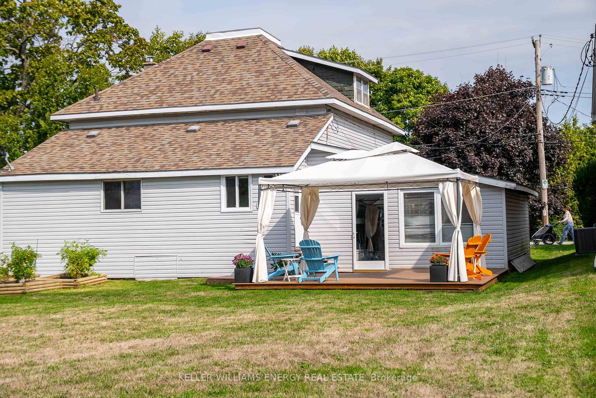 Photo 31 of 319 Second Avenue, Prince Edward County, Wellington Ward — HOMEH