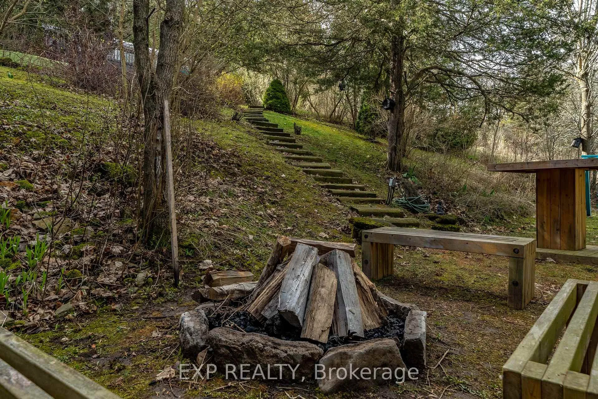 Photo 223 of 23 Pc Lane, Prince Edward County, North Marysburg Ward — HOMEH