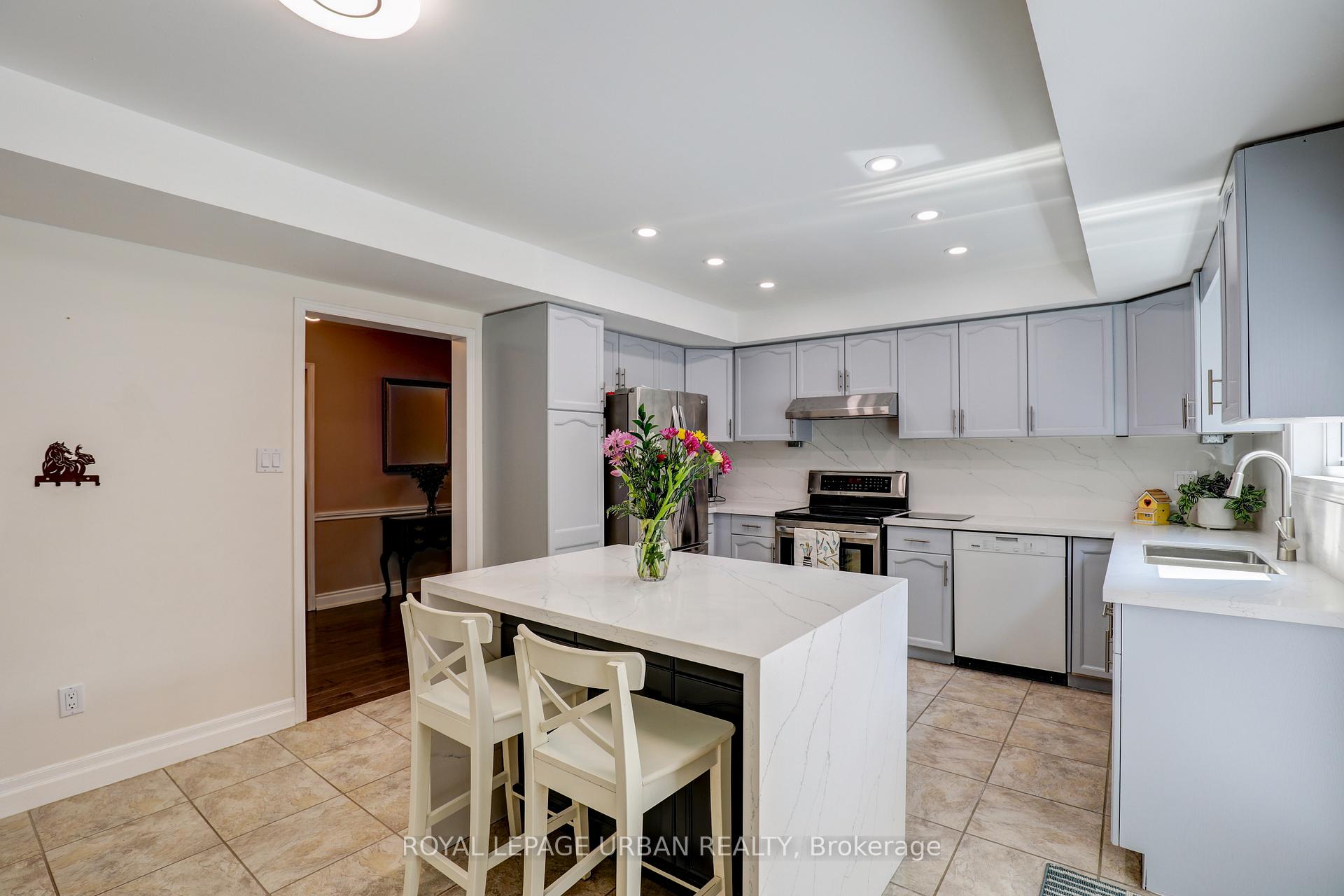Photo 10 of 1023 Mountcastle Crescent, Pickering, Liverpool — HOMEH