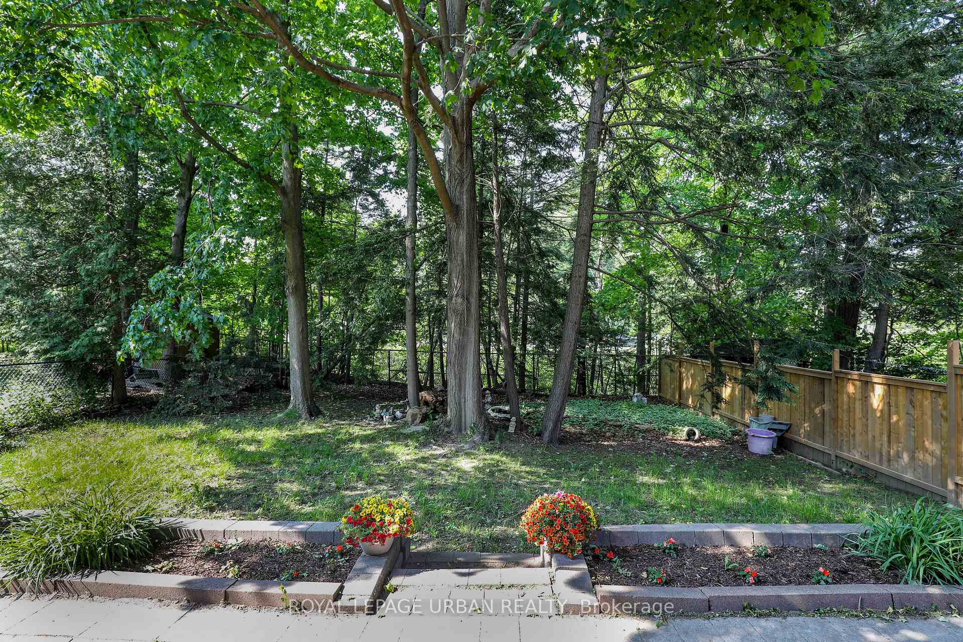 Photo 30 of 1023 Mountcastle Crescent, Pickering, Liverpool — HOMEH