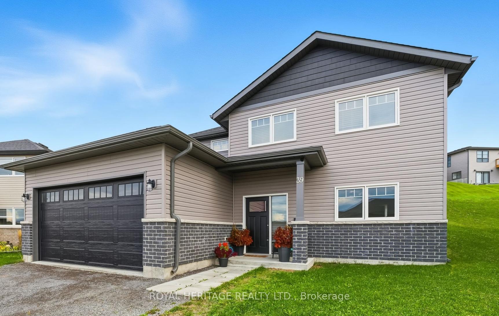 Photo 2 of 39 Caleb Crescent, Quinte West, Frankford Ward — HOMEH