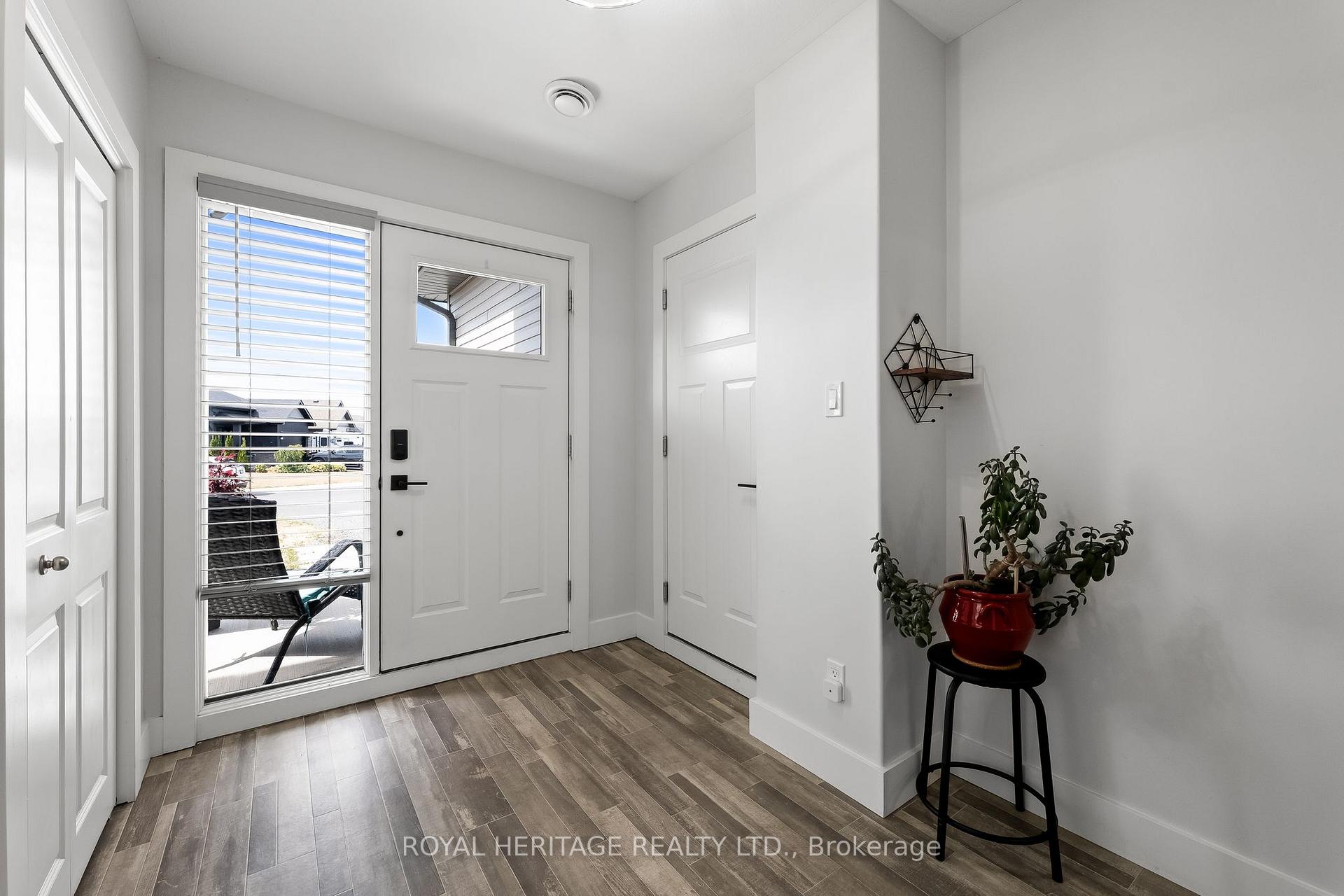Photo 3 of 39 Caleb Crescent, Quinte West, Frankford Ward — HOMEH