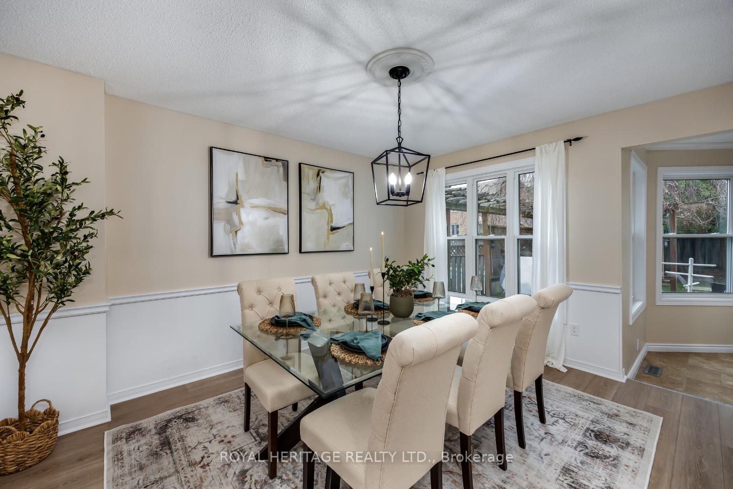 Photo 7 of 1534 Silver Spruce Drive N, Pickering, Liverpool — HOMEH