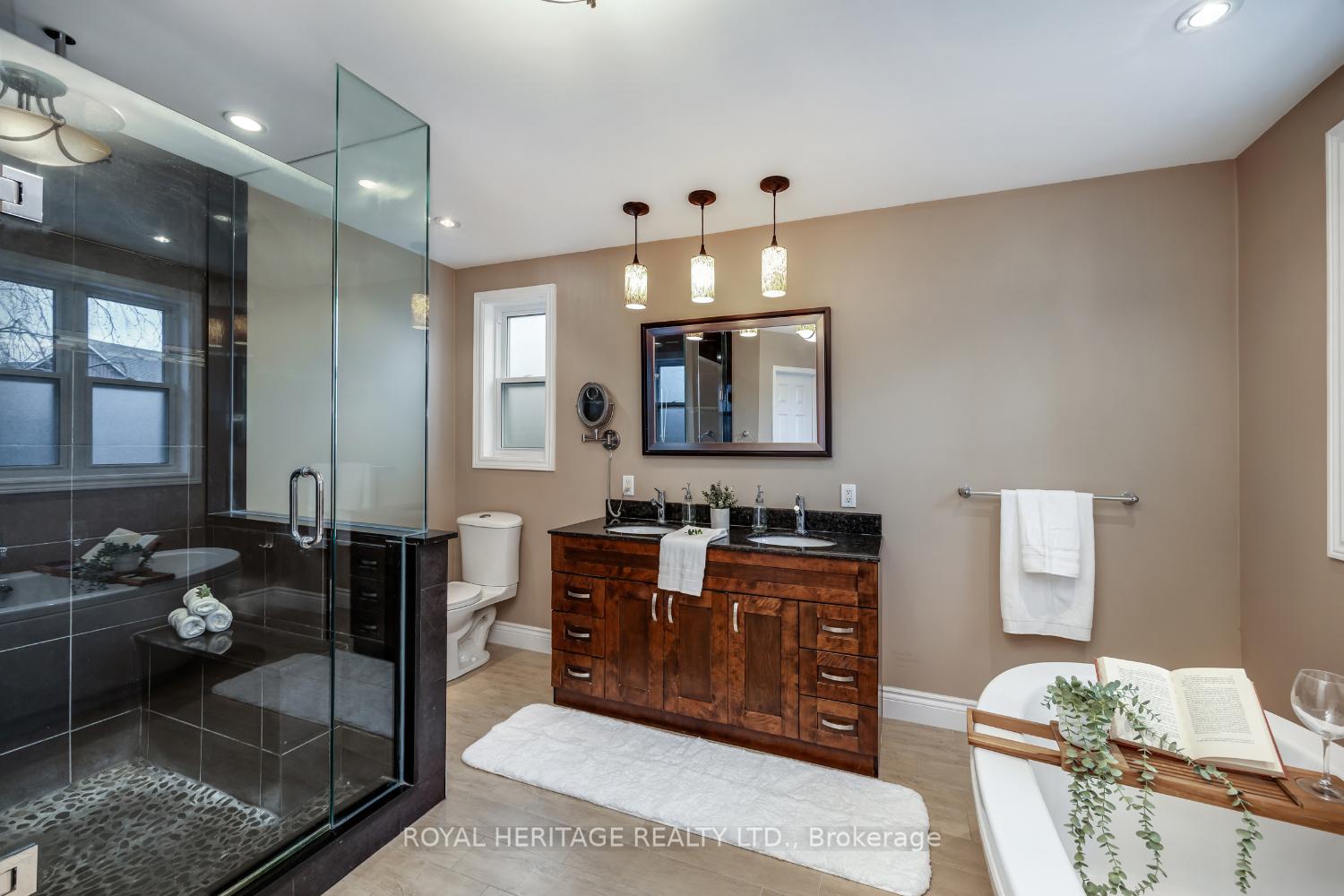 Photo 13 of 1534 Silver Spruce Drive N, Pickering, Liverpool — HOMEH