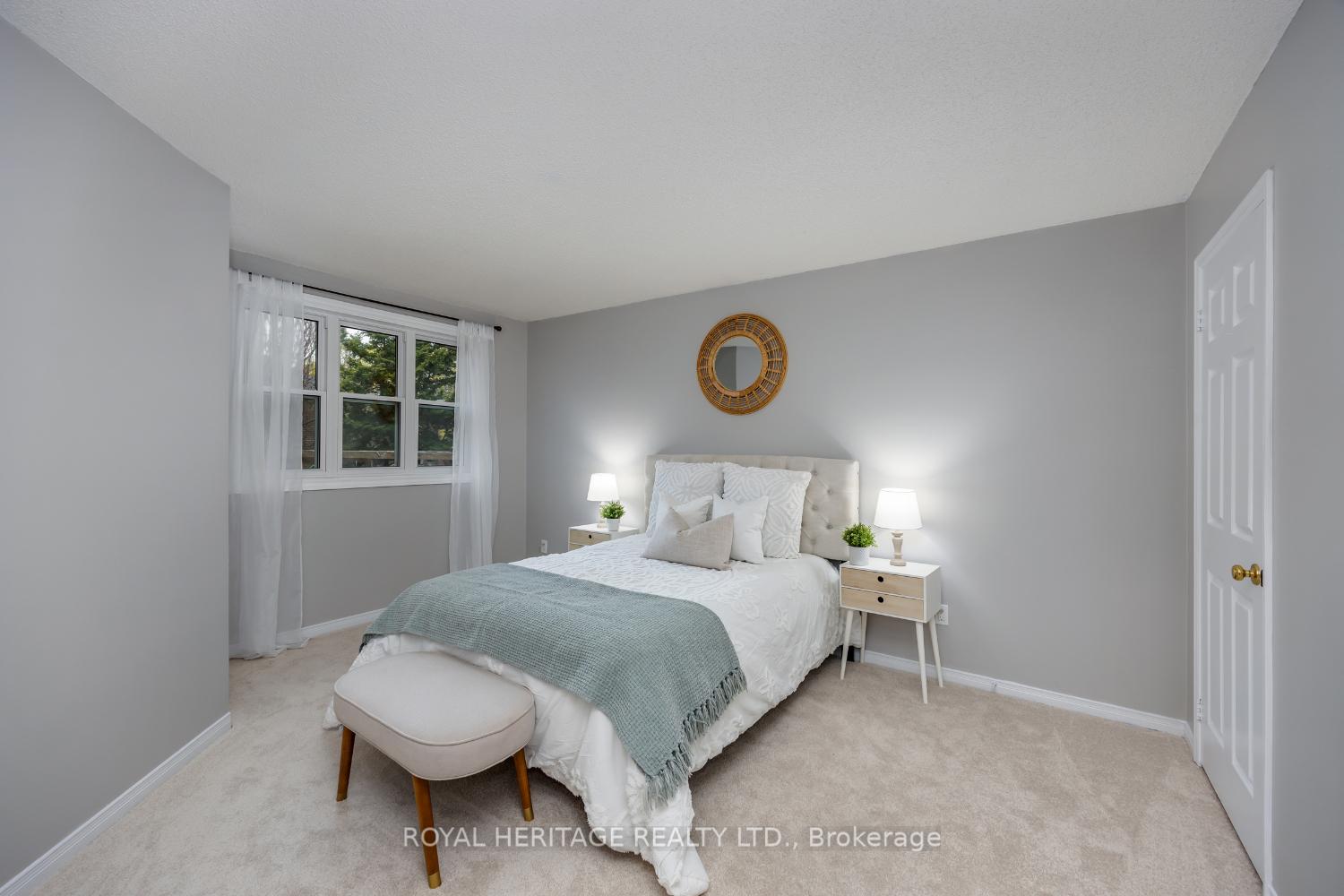 Photo 16 of 1534 Silver Spruce Drive N, Pickering, Liverpool — HOMEH