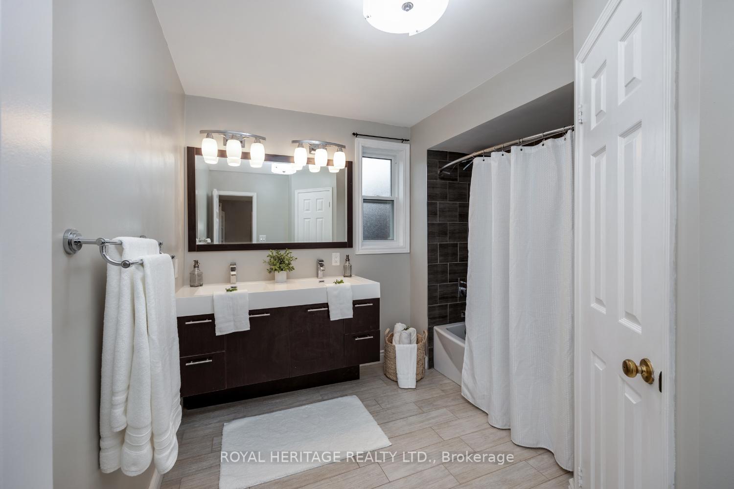 Photo 20 of 1534 Silver Spruce Drive N, Pickering, Liverpool — HOMEH