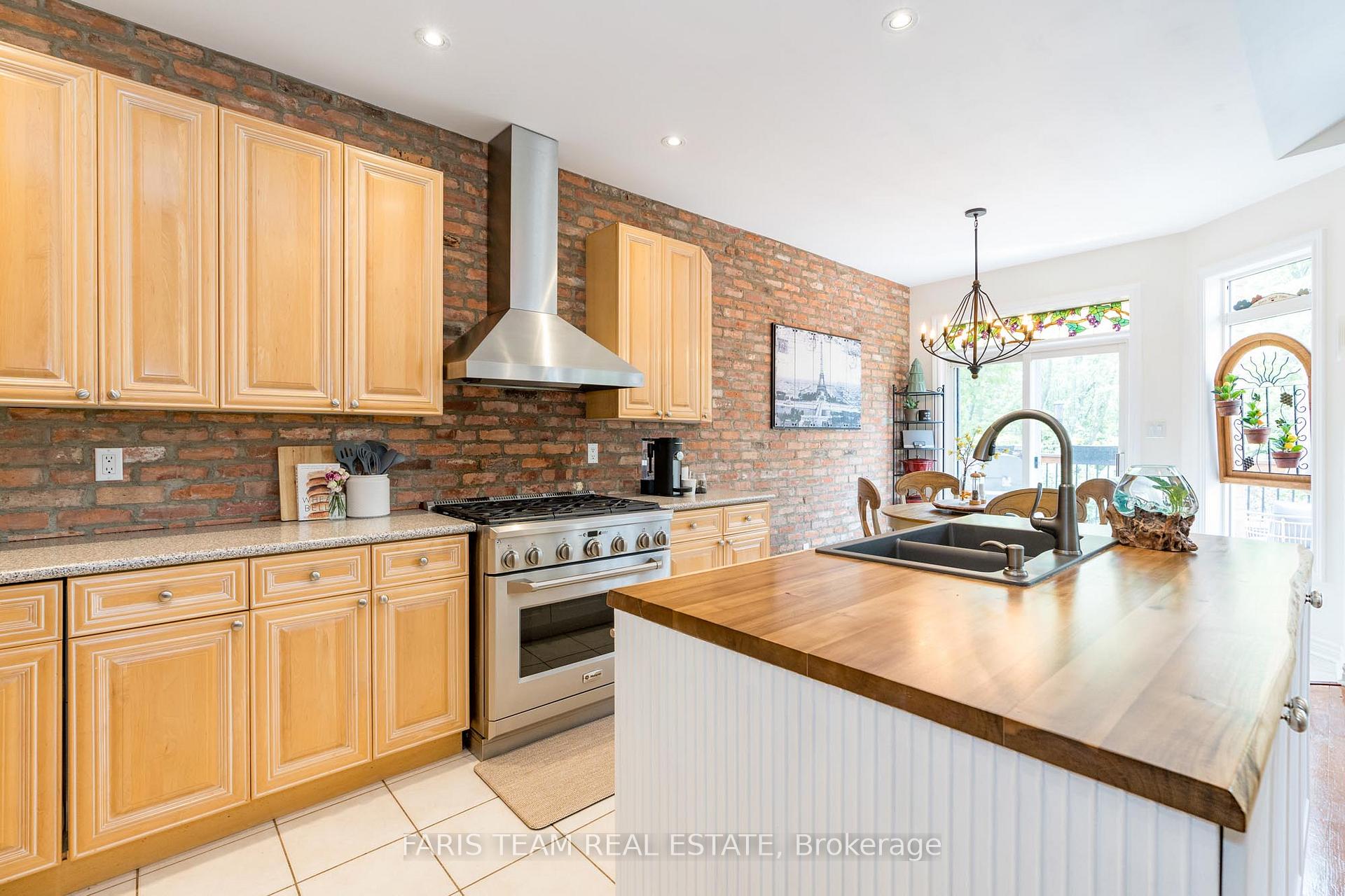 Photo 5 of 1862 Falconwood Way, Pickering, Dunbarton — HOMEH