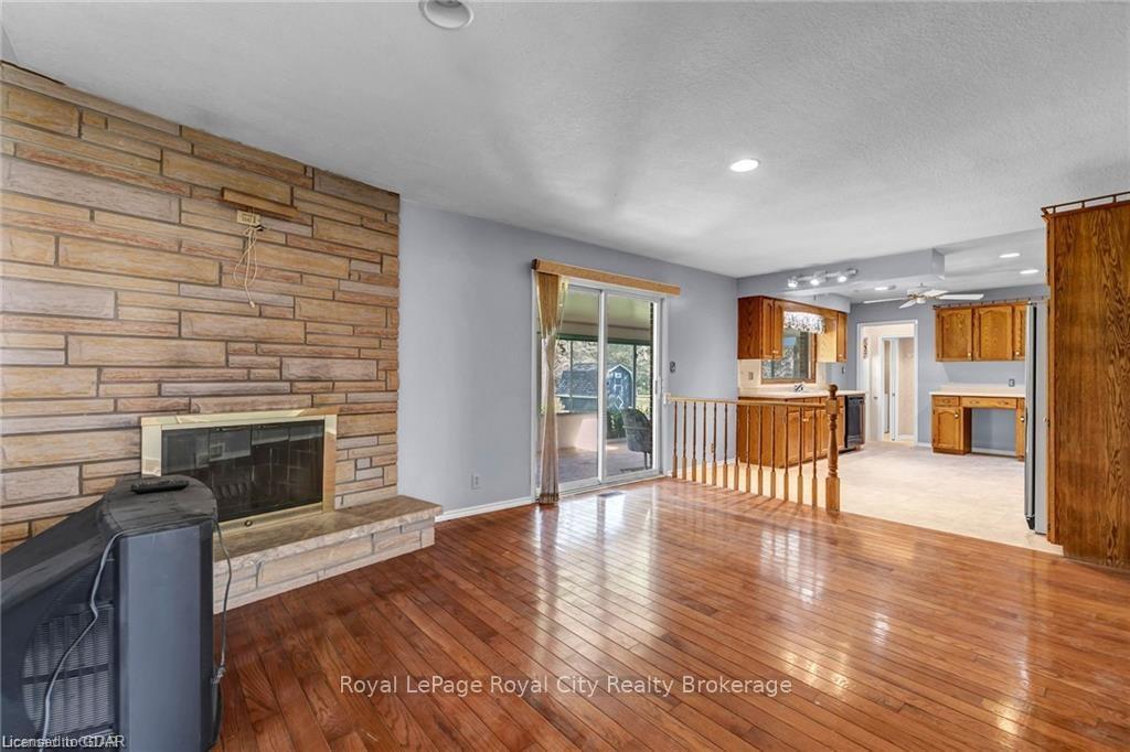 Photo 10 of 462 Arkell Road, Puslinch, Rural Puslinch East — HOMEH