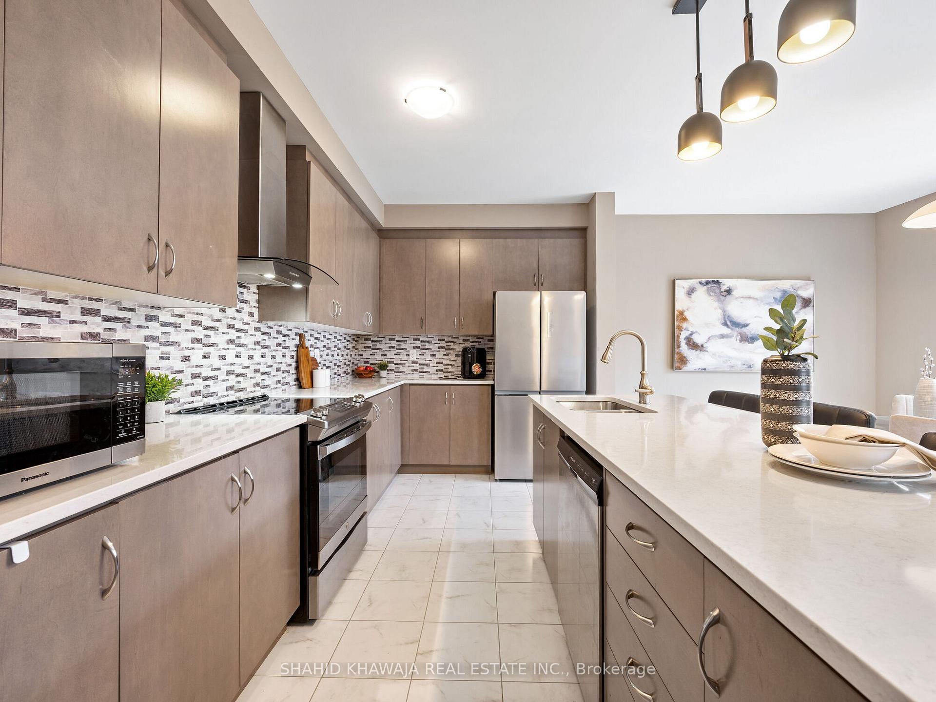Photo 16 of 1411 Buckthorn Gardens, Milton, Cobban — HOMEH
