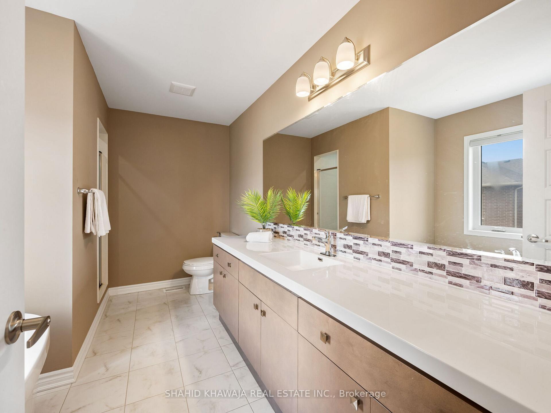 Photo 24 of 1411 Buckthorn Gardens, Milton, Cobban — HOMEH