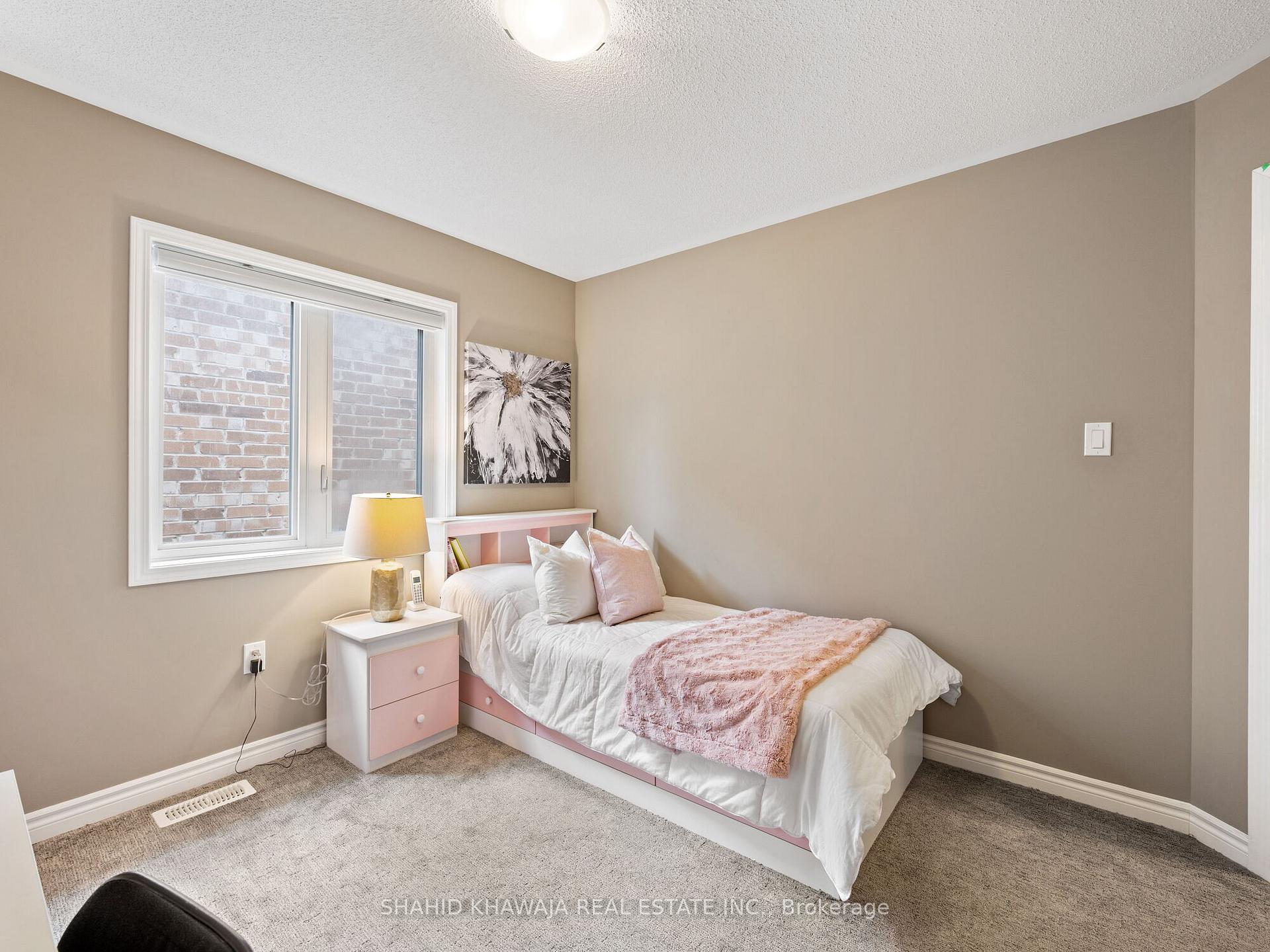 Photo 26 of 1411 Buckthorn Gardens, Milton, Cobban — HOMEH