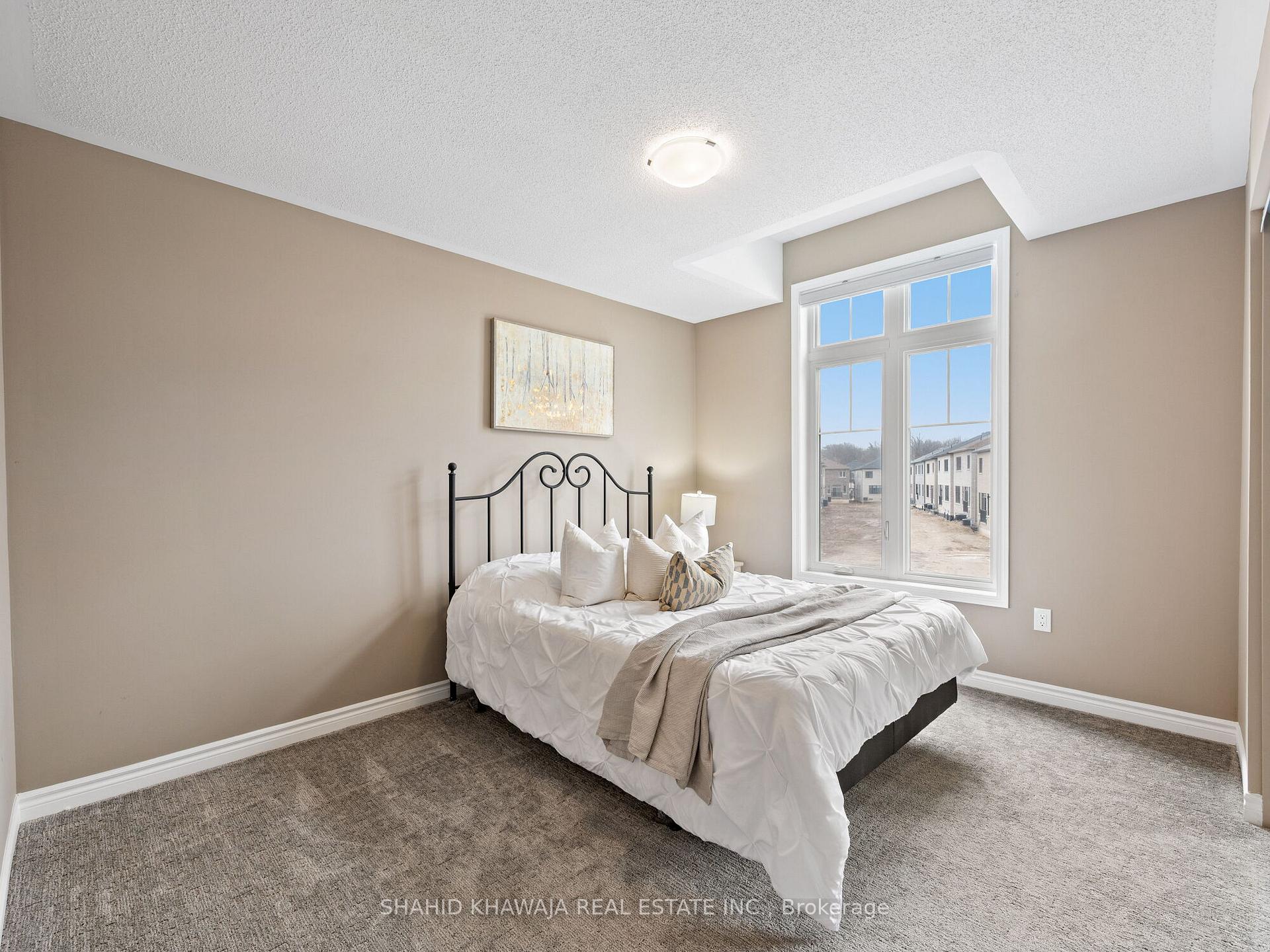 Photo 28 of 1411 Buckthorn Gardens, Milton, Cobban — HOMEH