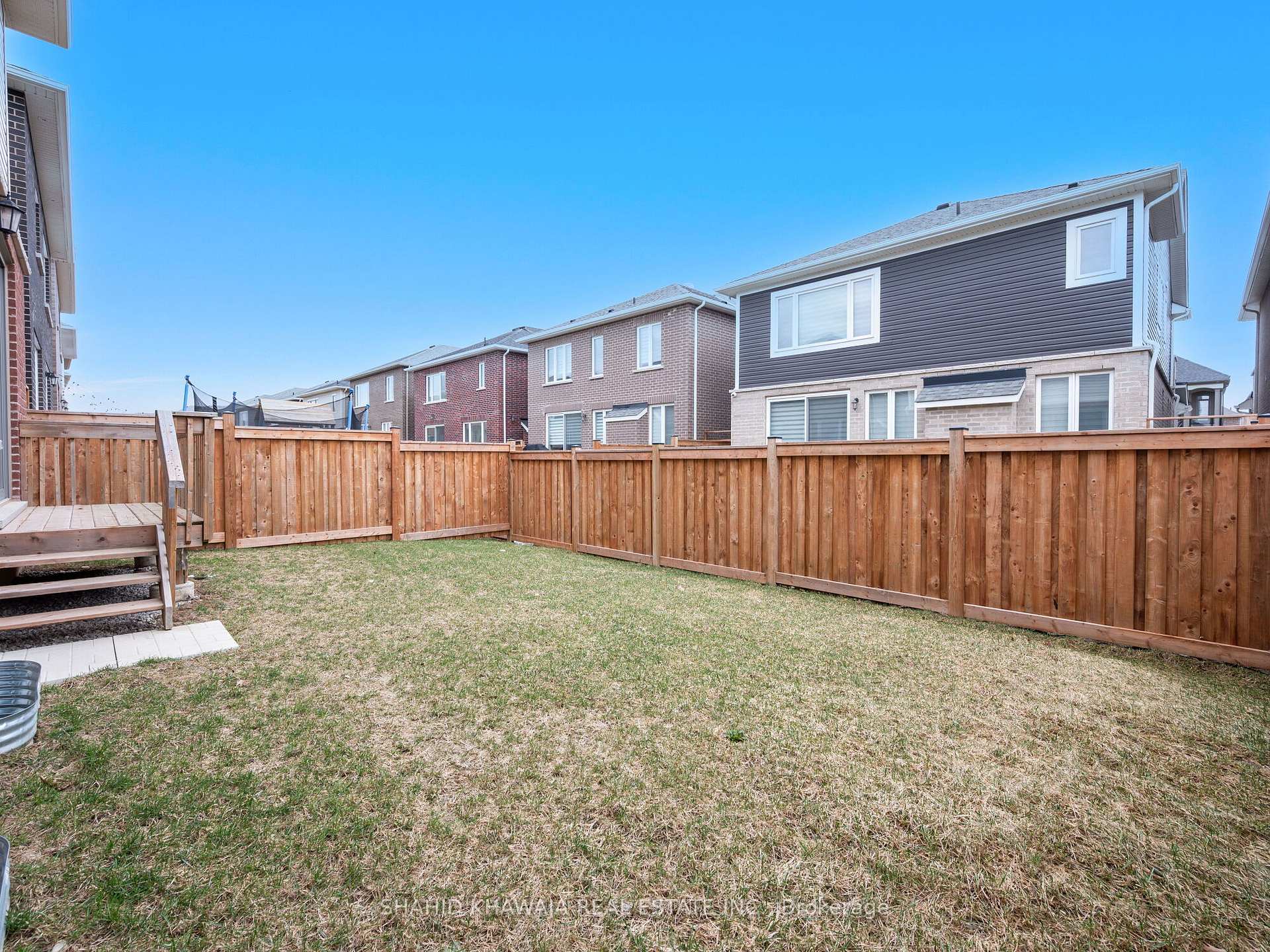 Photo 40 of 1411 Buckthorn Gardens, Milton, Cobban — HOMEH