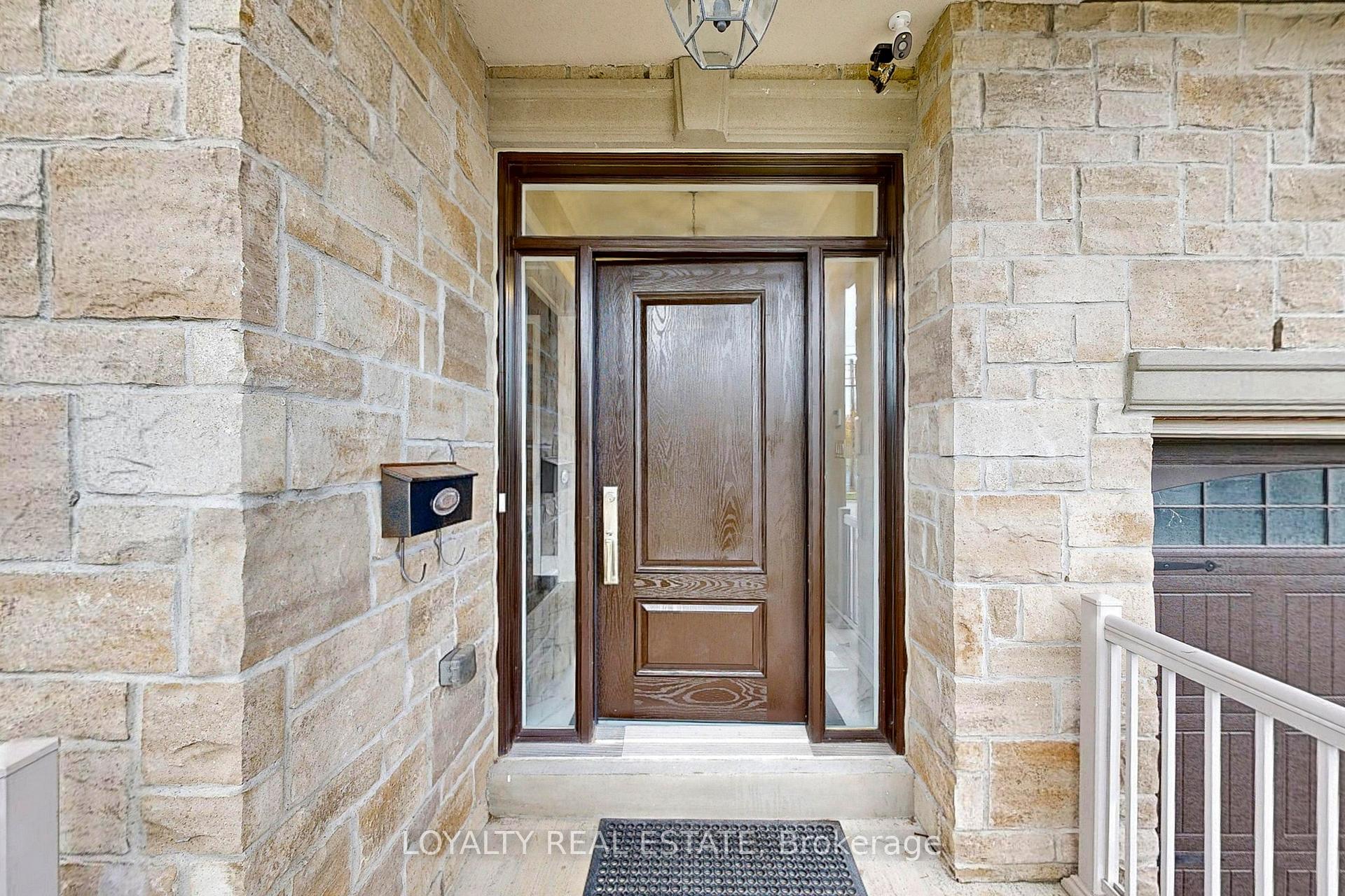 Photo 5 of 556 Rosebank Road, Pickering, Rosebank — HOMEH