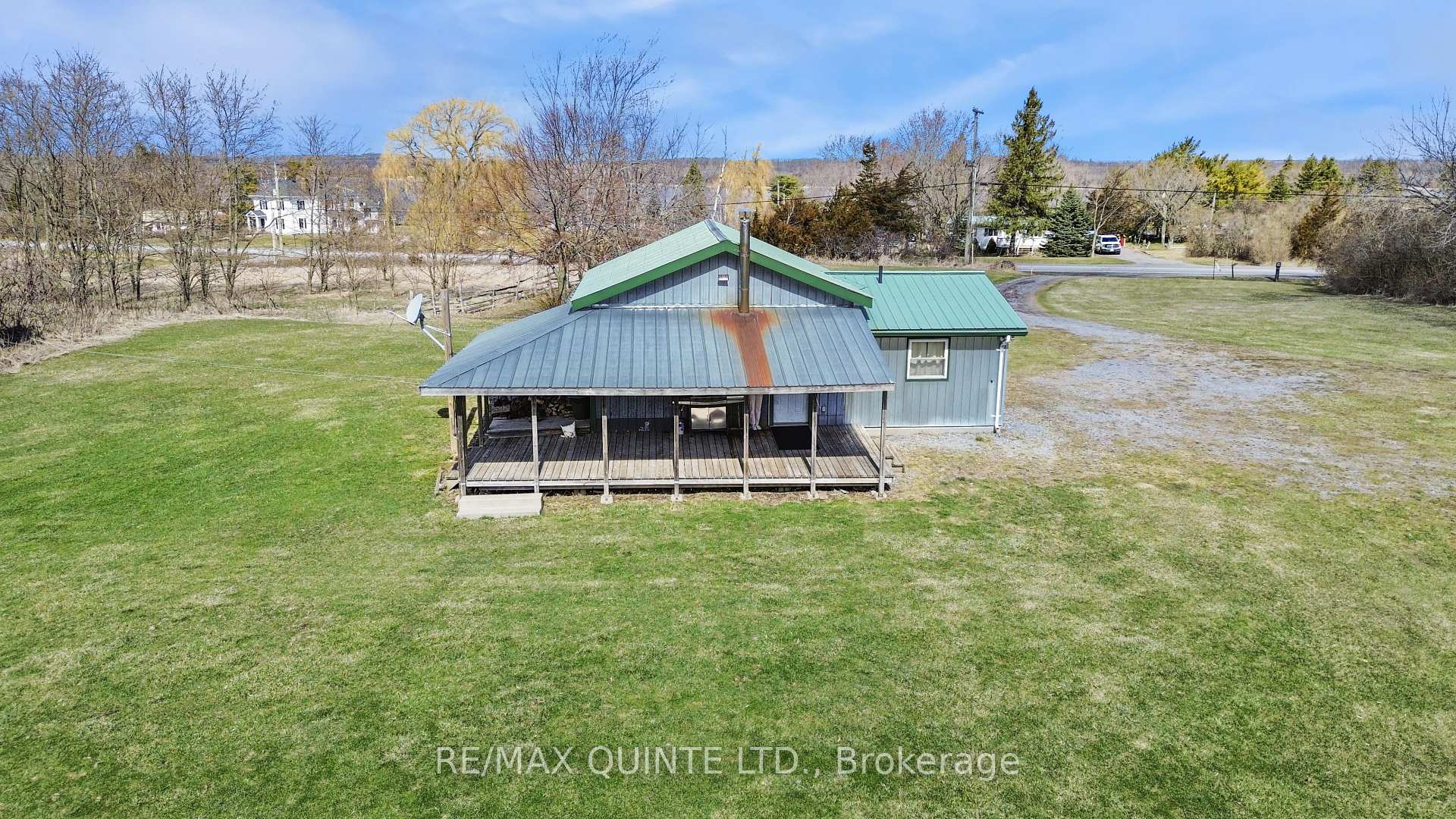 Photo 4 of 2878 County Road 15, Prince Edward County, Sophiasburg Ward — HOMEH